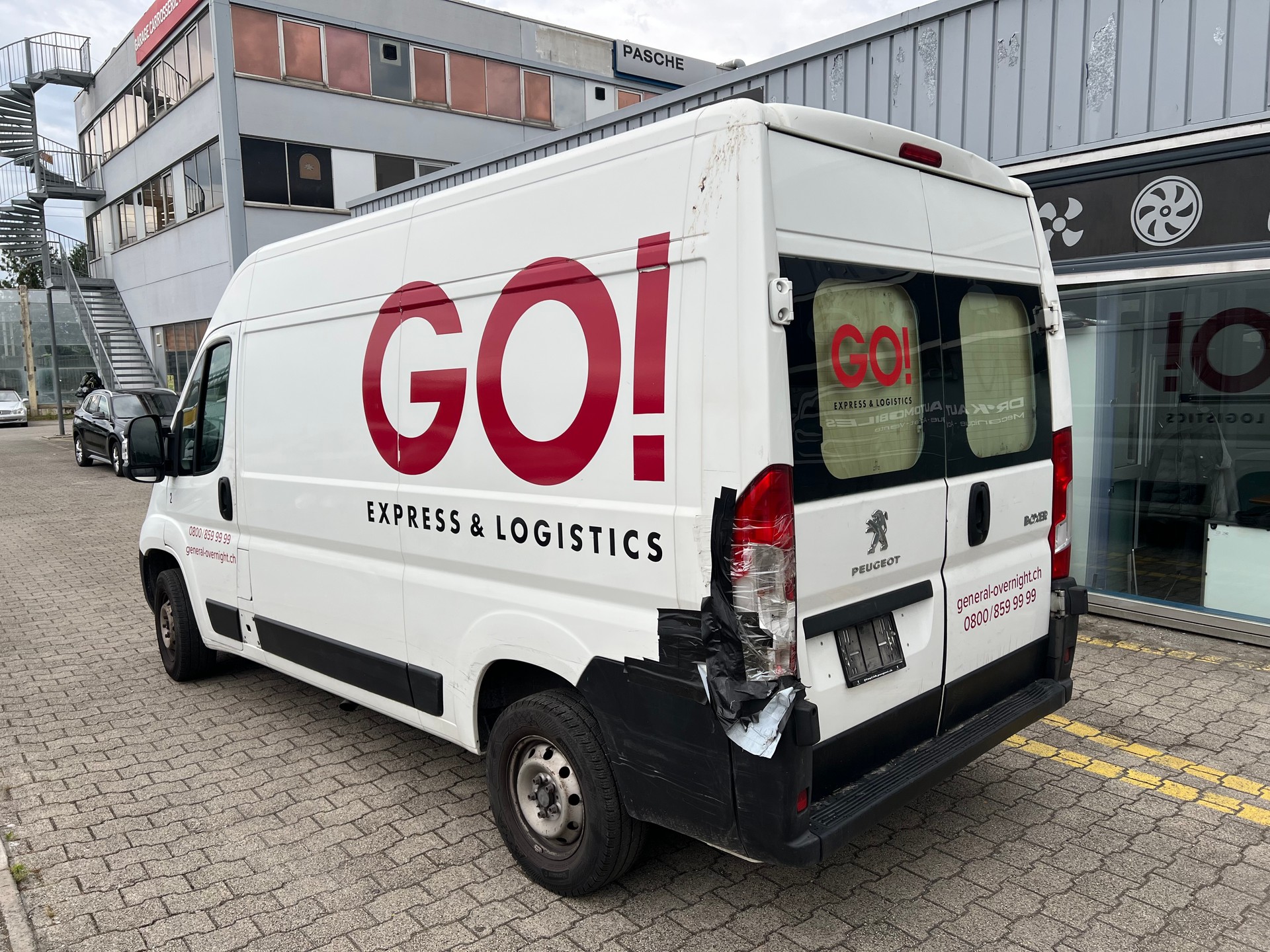 PEUGEOT Boxer 2.0 HDI 335 Active L2H2-image-5