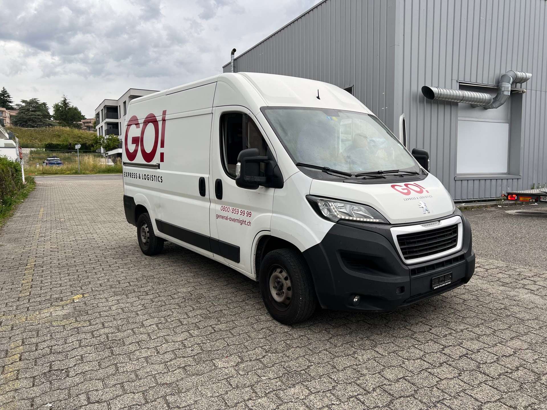 PEUGEOT Boxer 2.0 HDI 335 Active L2H2-image-2