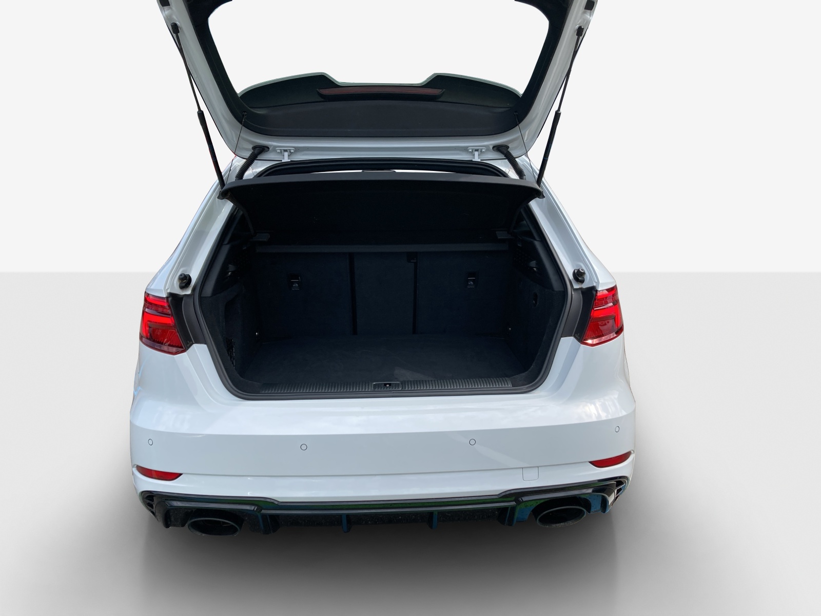 AUDI RS3 Sportback 2.5 TSI quattro S-tronic-image-12