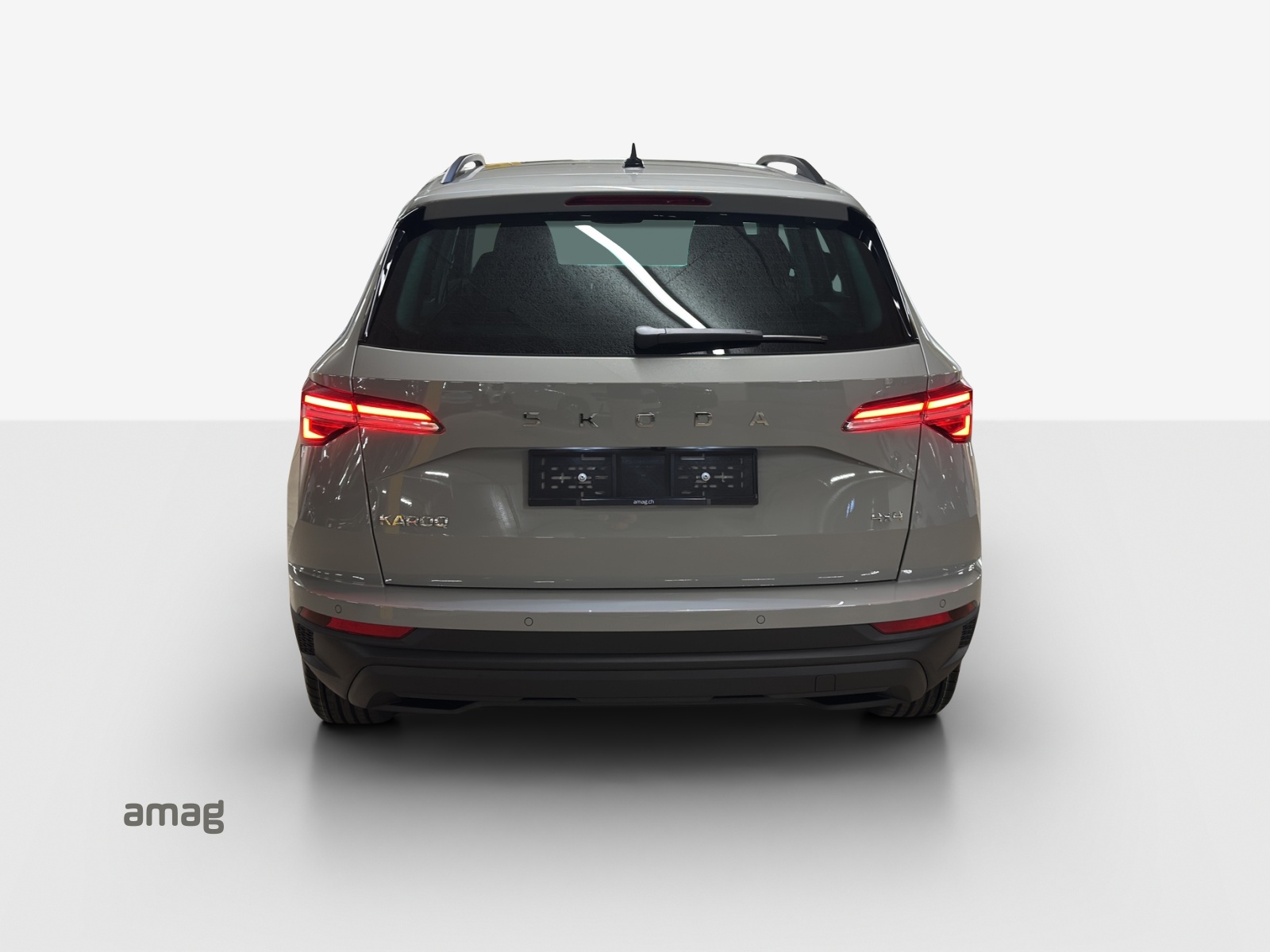 SKODA Karoq 2.0 TDI CR Dynamic 4x4 DSG-image-3