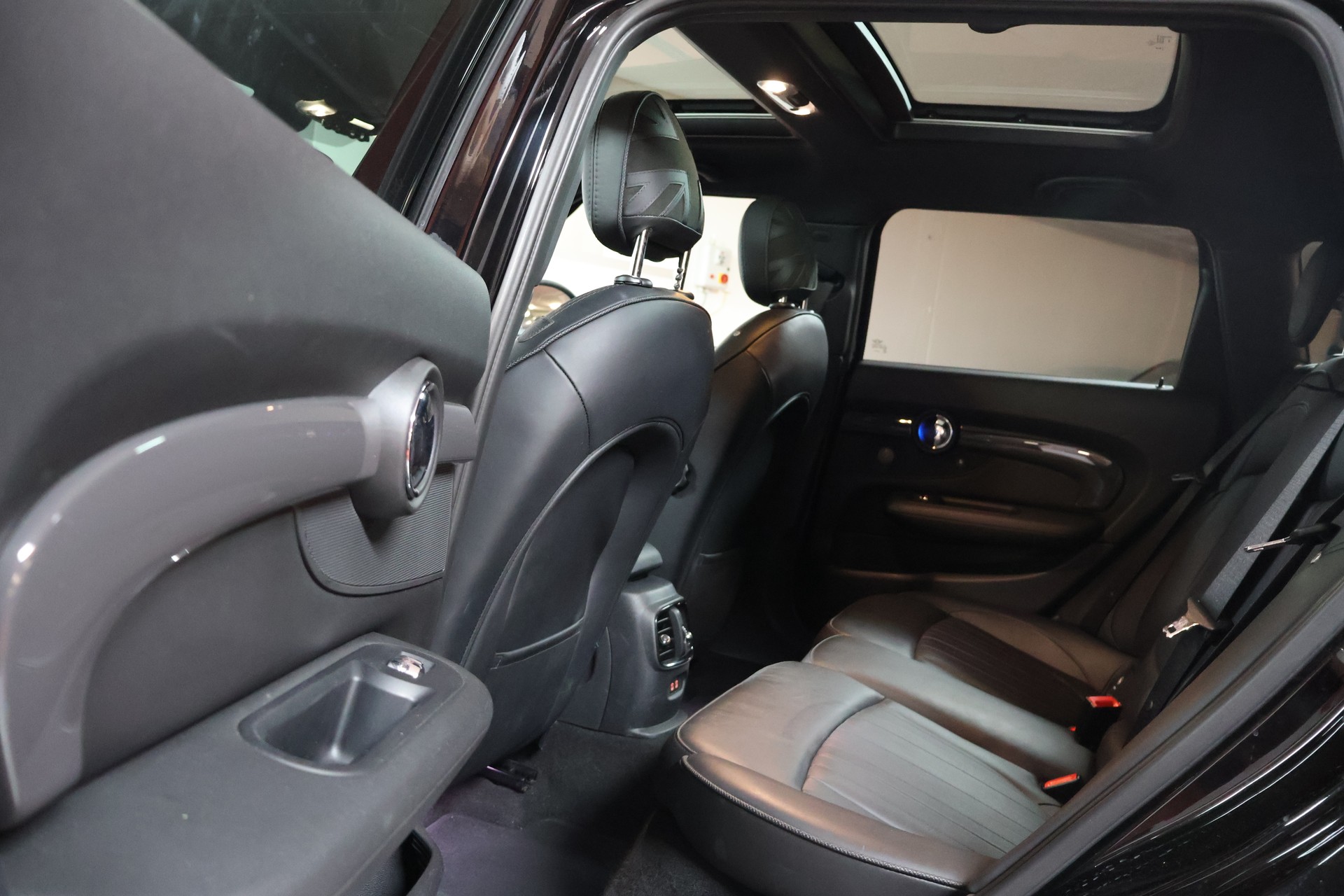 MINI Clubman Cooper SD Steptronic-image-18