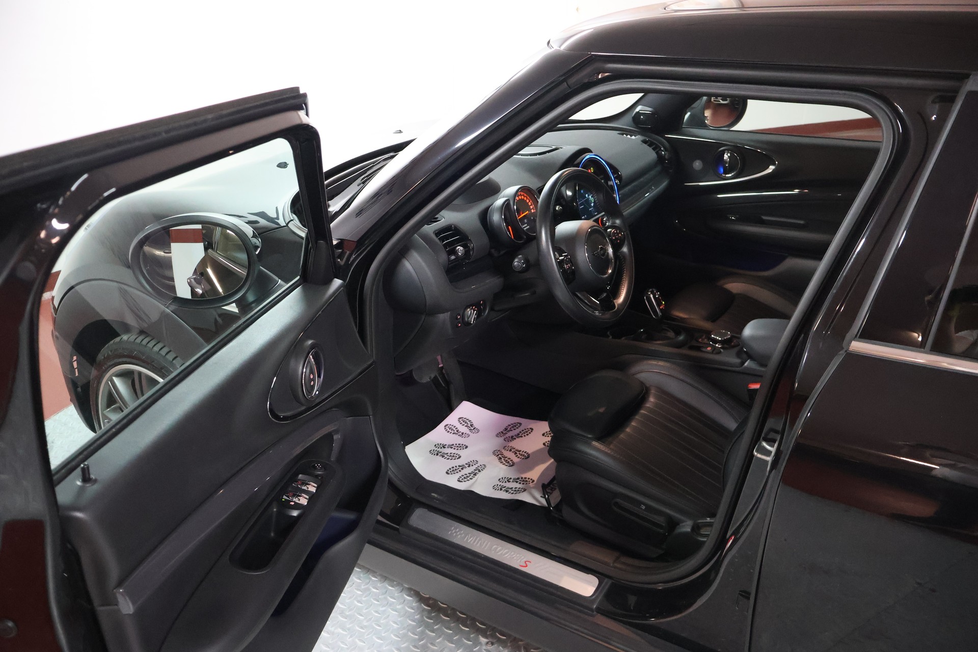 MINI Clubman Cooper SD Steptronic-image-5