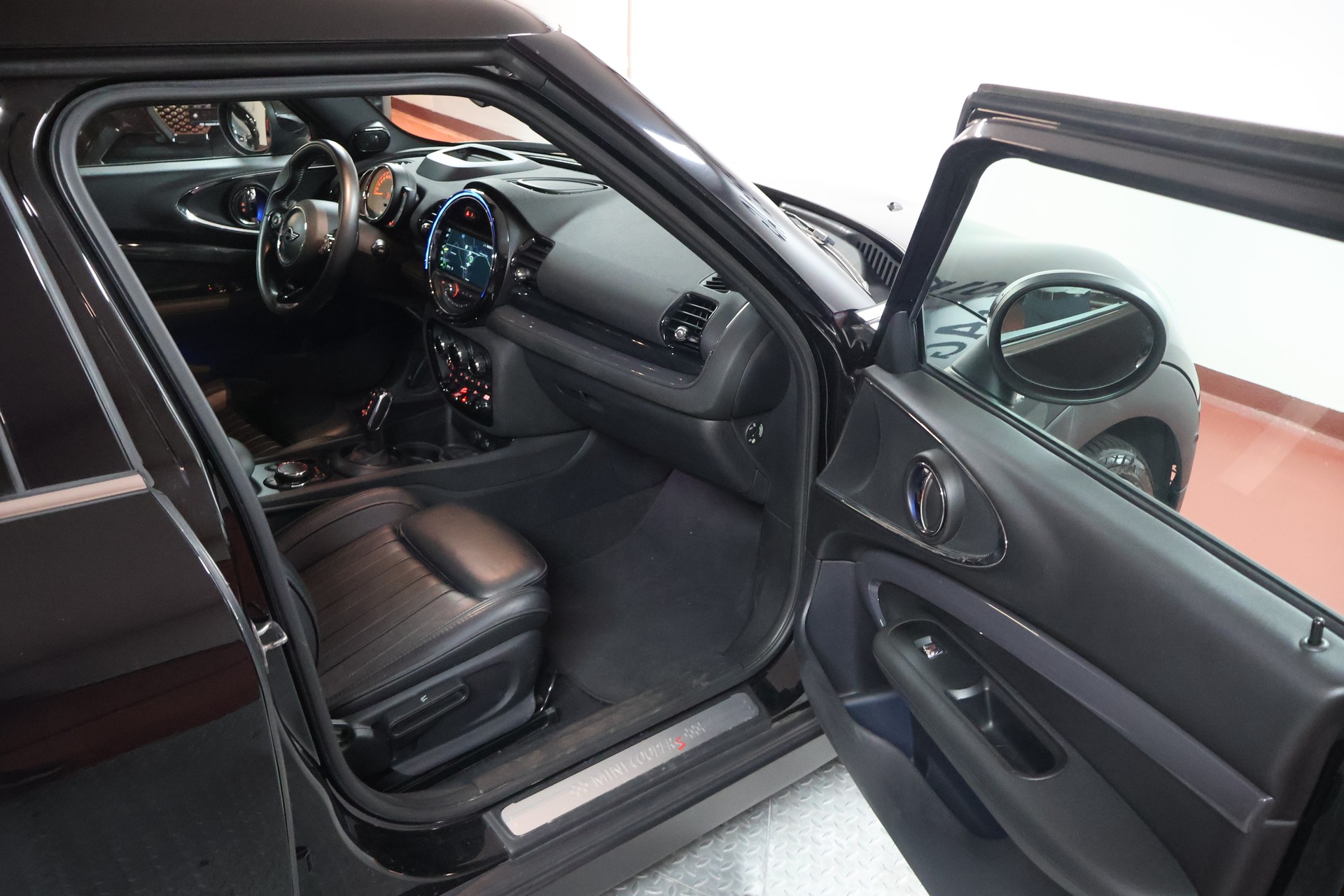 MINI Clubman Cooper SD Steptronic-image-14