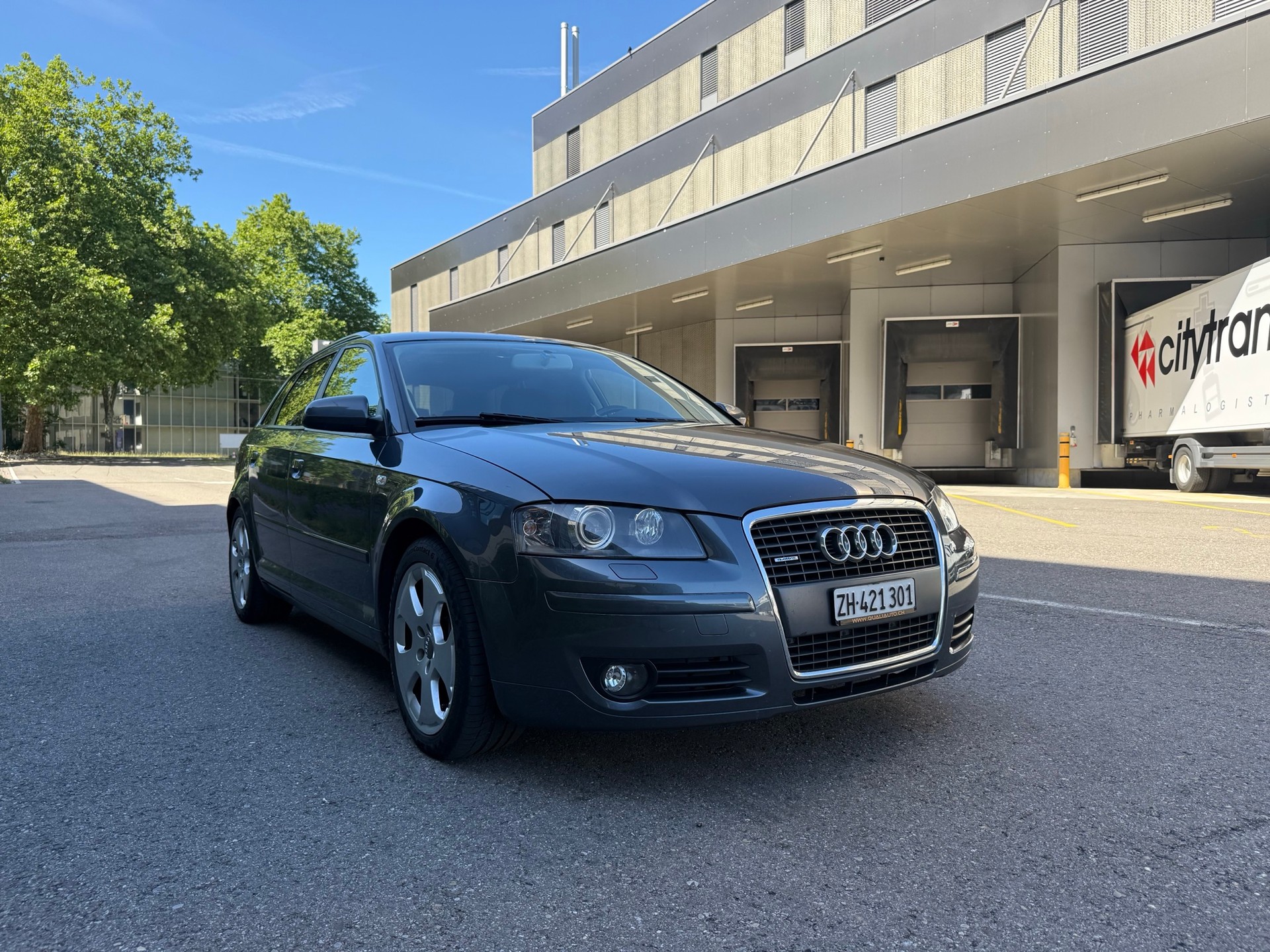 AUDI 3.2 V6 Ambition quat. S-Tr-image-3
