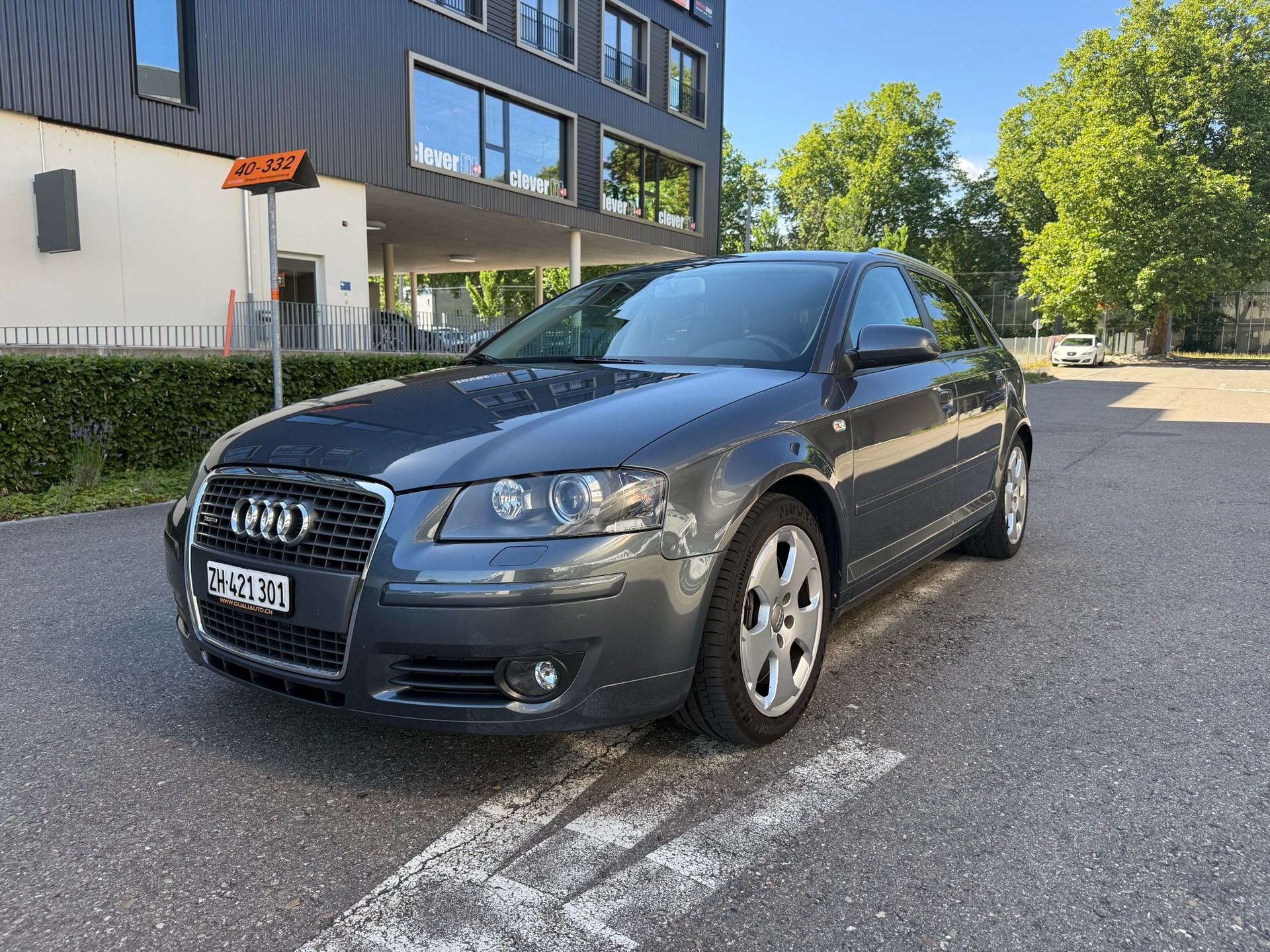 AUDI 3.2 V6 Ambition quat. S-Tr-image-2