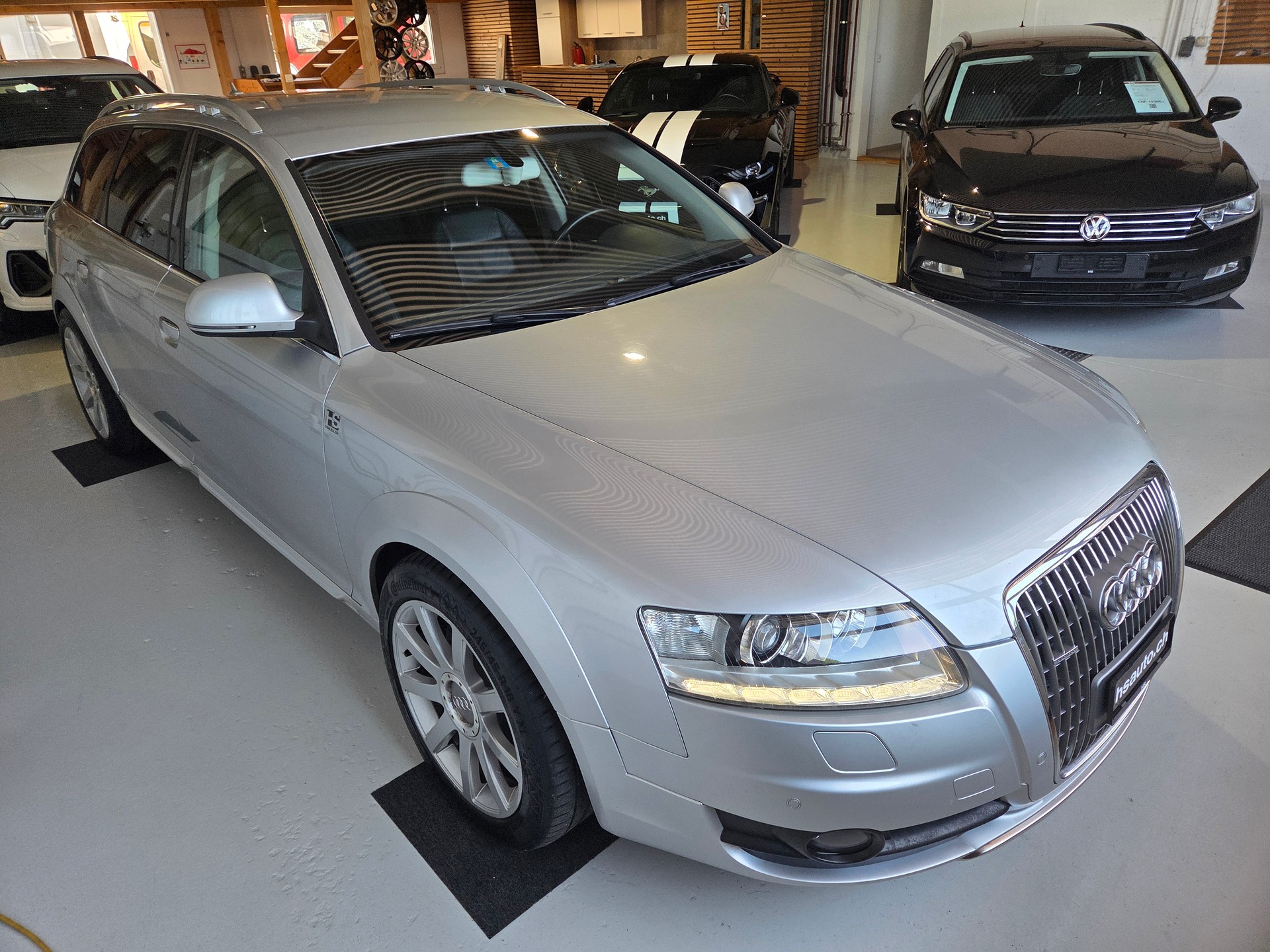 AUDI A6 allroad 3.0 TDI quattro tiptronic-image-1