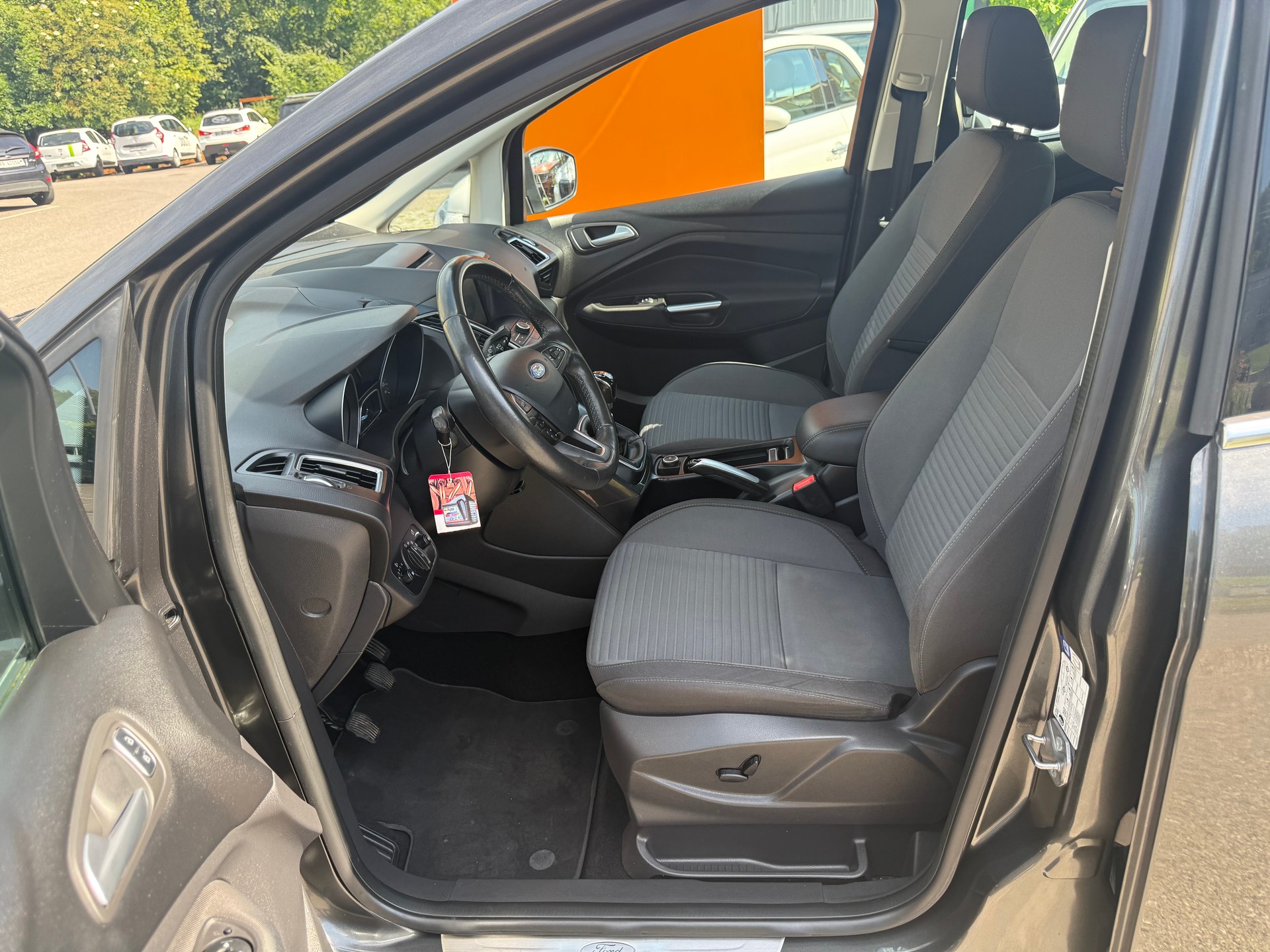 FORD GrC-Max 1.0 SCTi Titanium-image-4