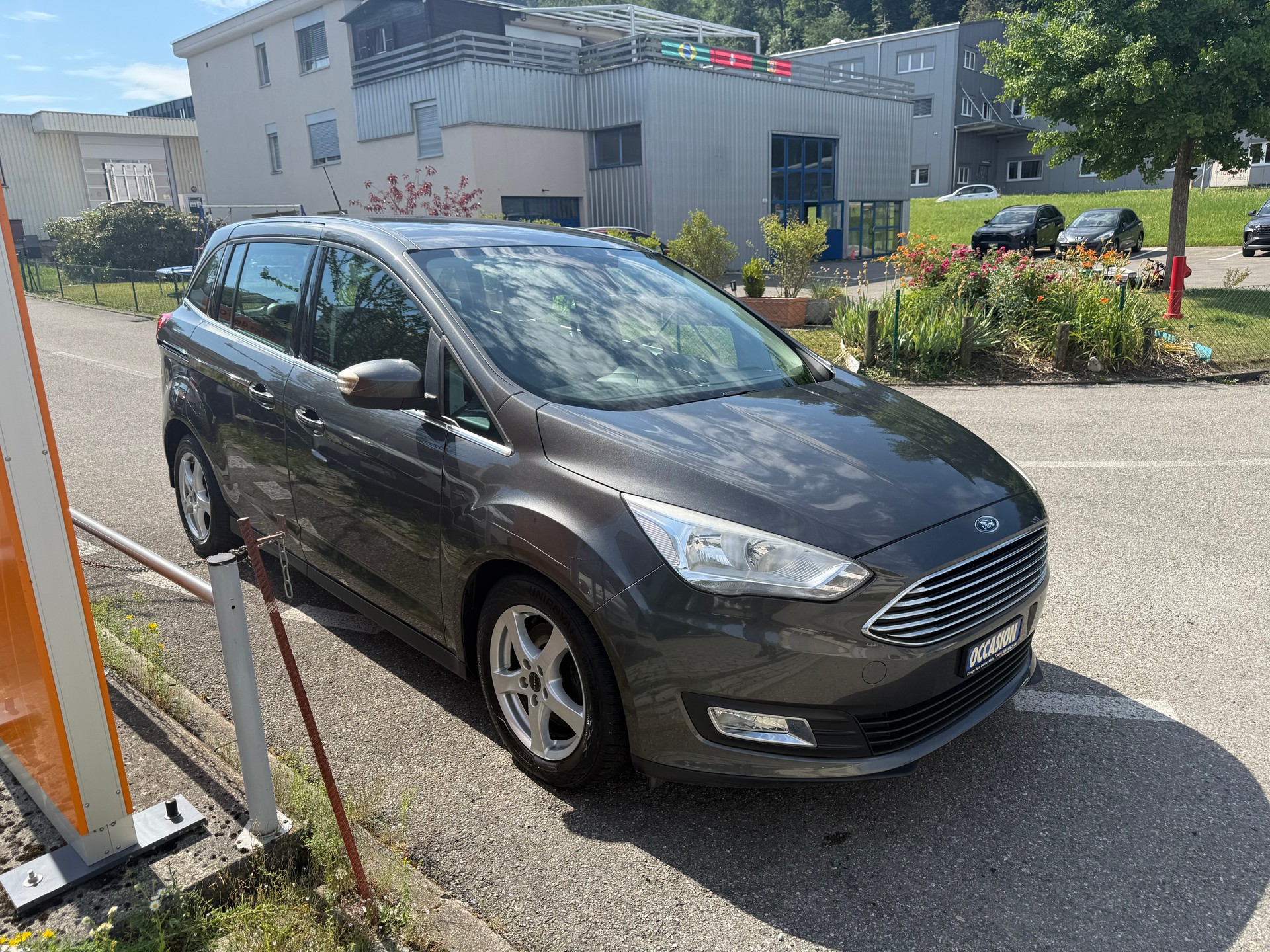 FORD GrC-Max 1.0 SCTi Titanium-image-1