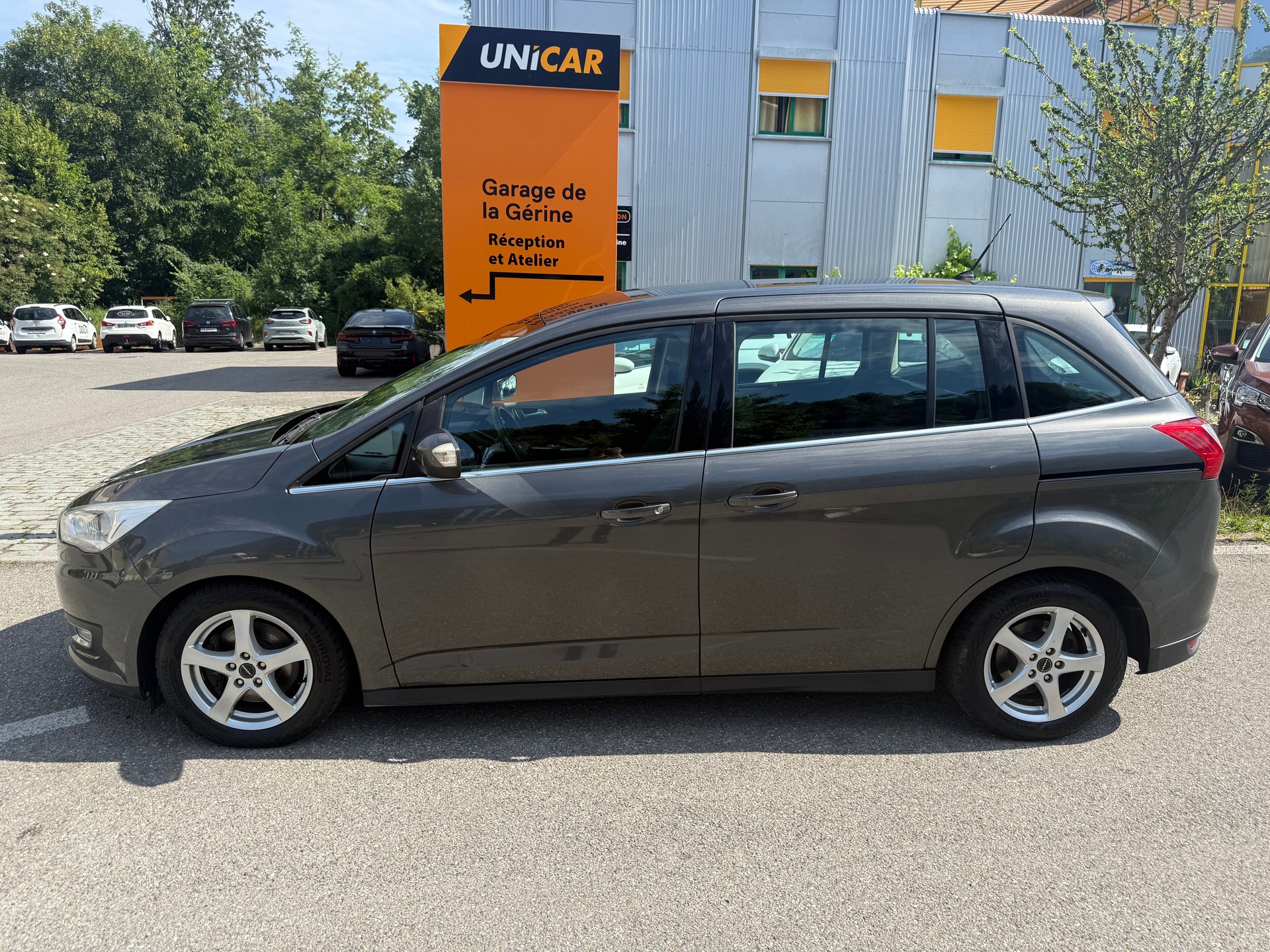 FORD GrC-Max 1.0 SCTi Titanium-image-2