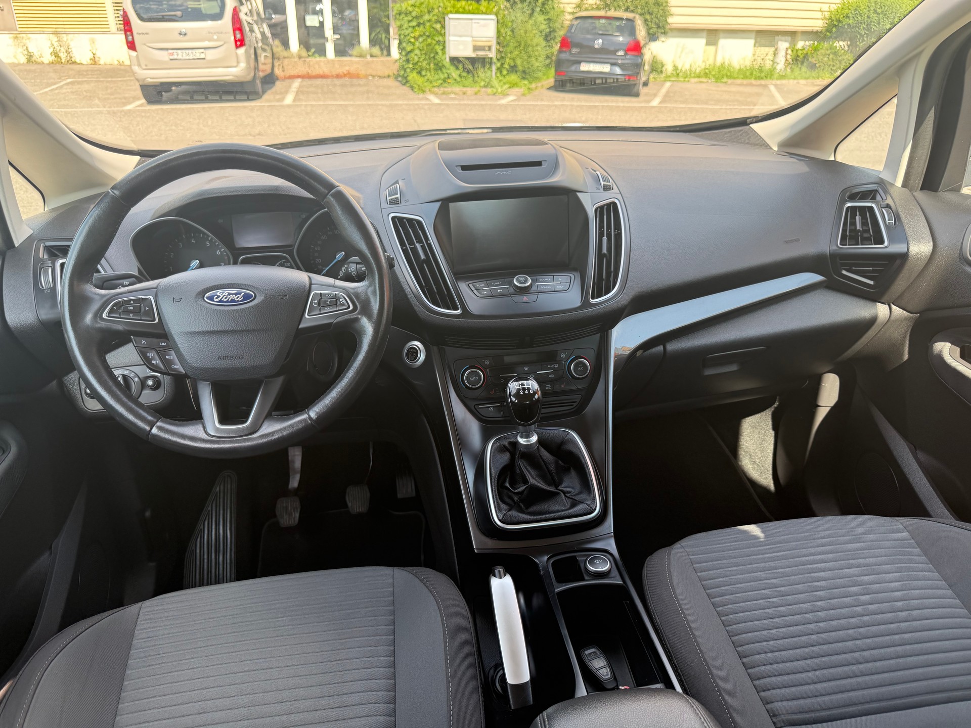 FORD GrC-Max 1.0 SCTi Titanium-image-9