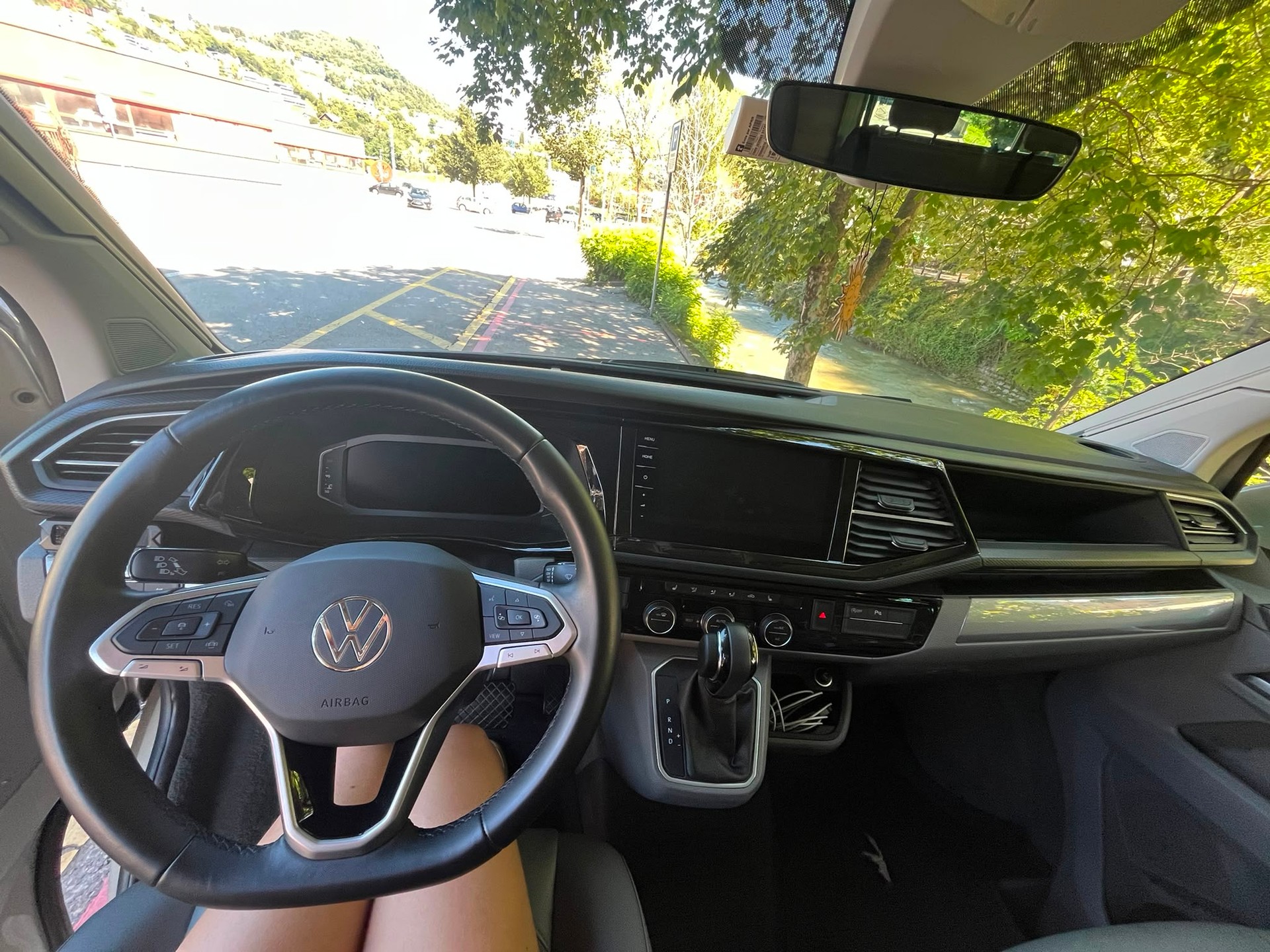VW VW T6.1 California Ocean 4m Air Suspension *Just Serviced (18/08/26)*-image-8