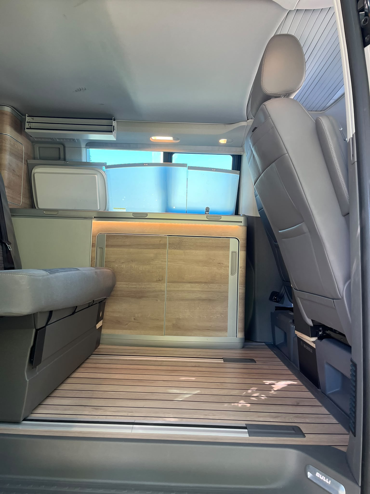 VW VW T6.1 California Ocean 4m Air Suspension *Just Serviced (18/08/26)*-image-7
