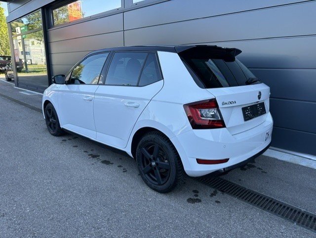 SKODA Fabia 1.0 TSI Monte Carlo-image-2