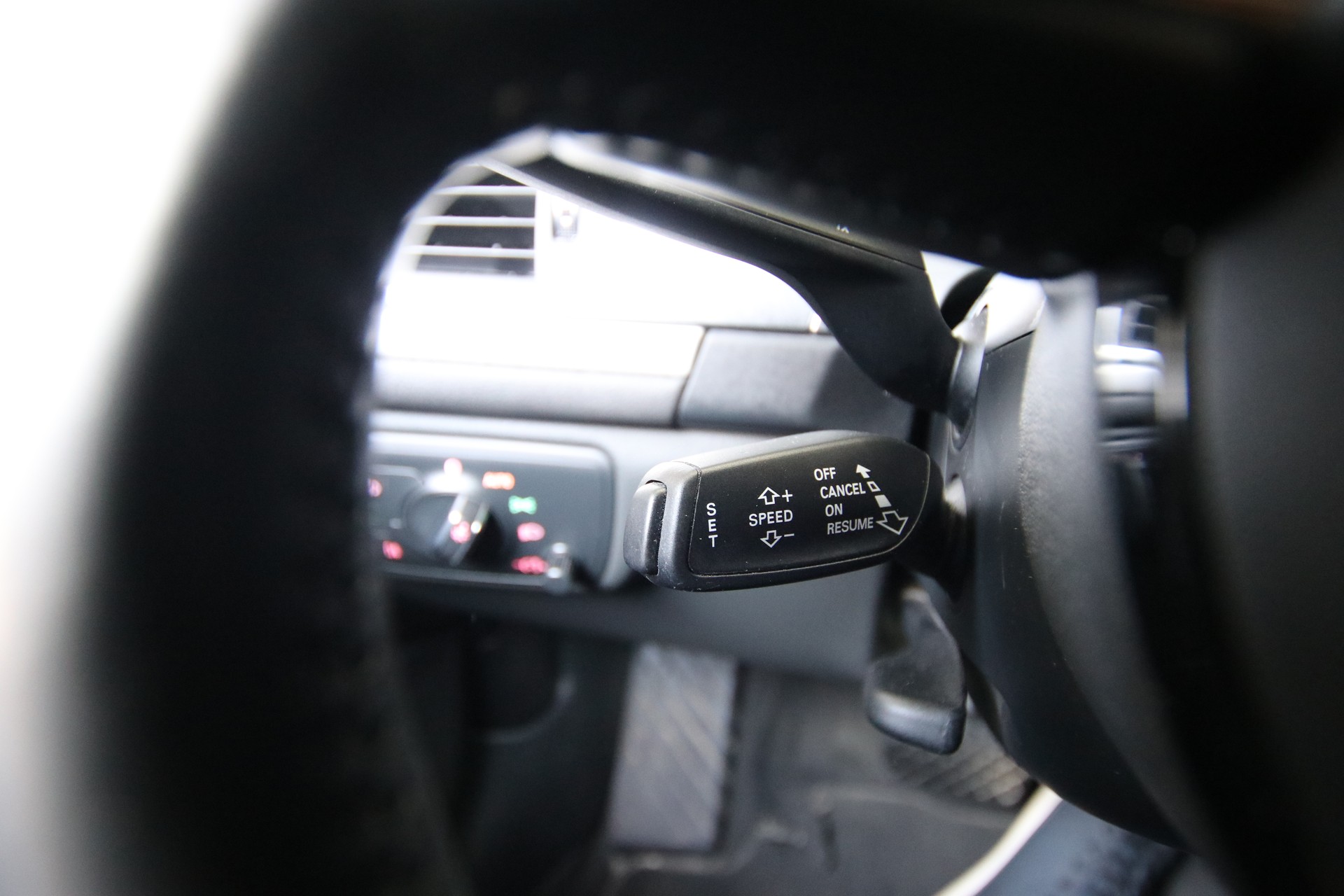 AUDI A6 Avant 3.0 TFSI V6 quattro S-tronic-image-24