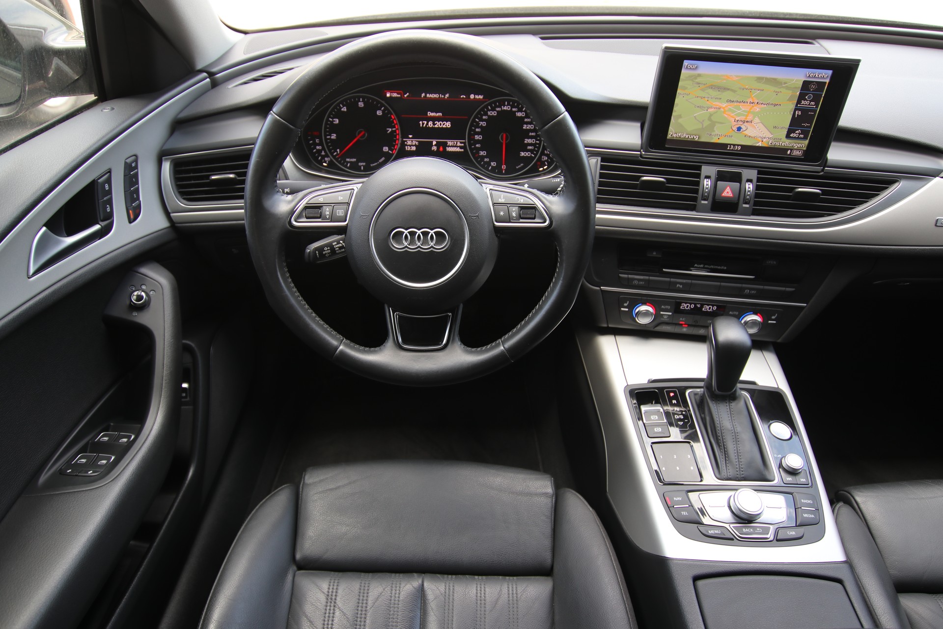 AUDI A6 Avant 3.0 TFSI V6 quattro S-tronic-image-10
