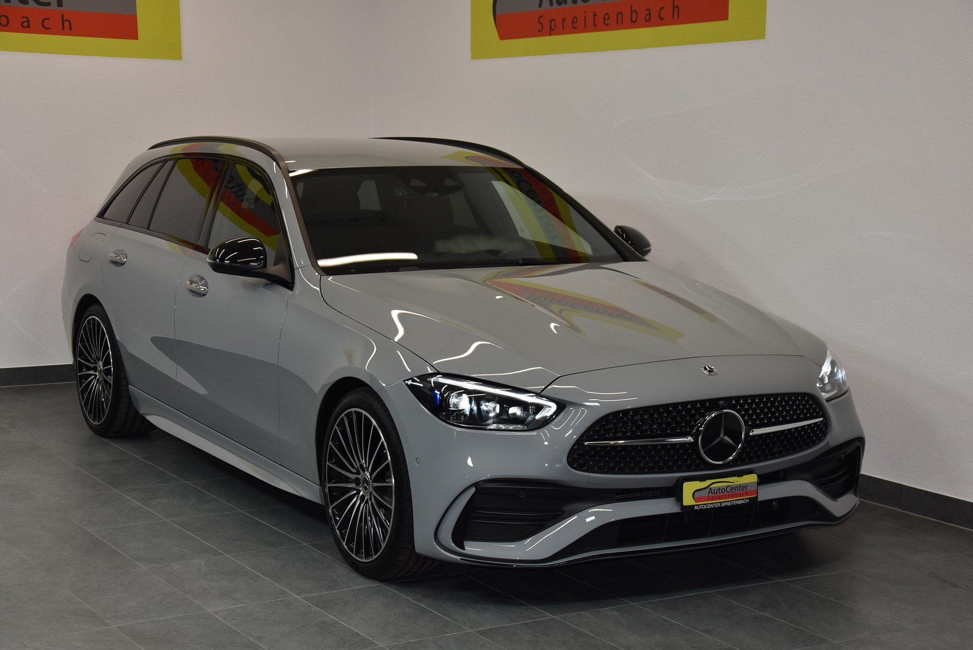 MERCEDES-BENZ C 220 d AMG Line 4Matic T 9G-TRONIC-image-0