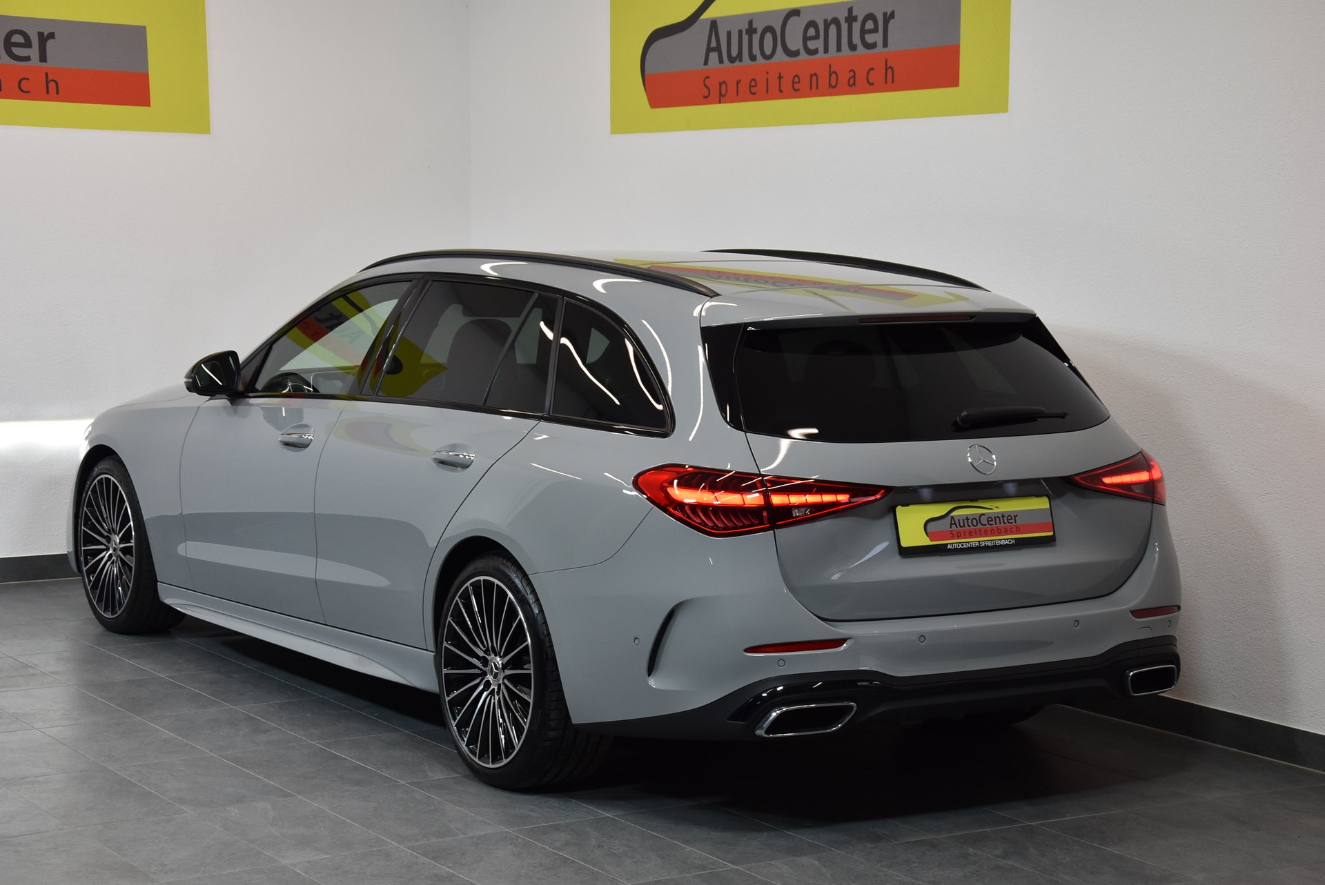 MERCEDES-BENZ C 220 d AMG Line 4Matic T 9G-TRONIC-image-10