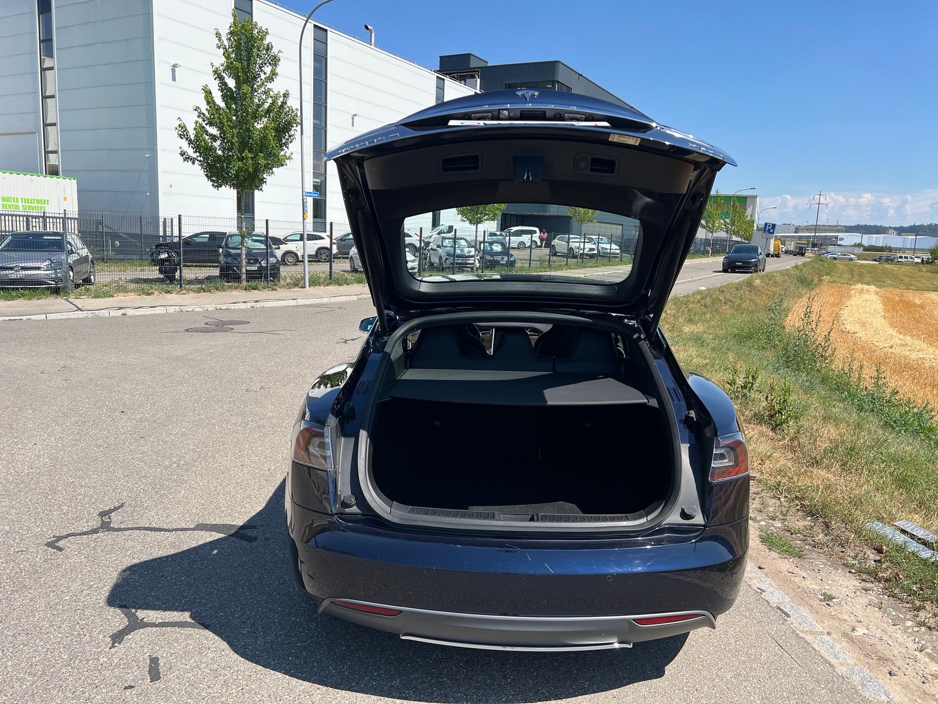 TESLA Model S 85 D Performance ***AWD***-image-12