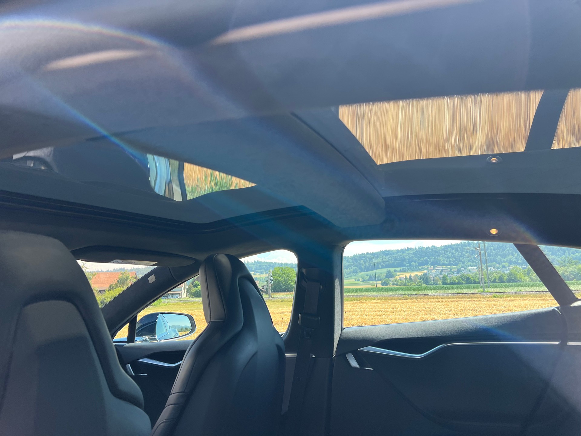 TESLA Model S 85 D Performance ***AWD***-image-23