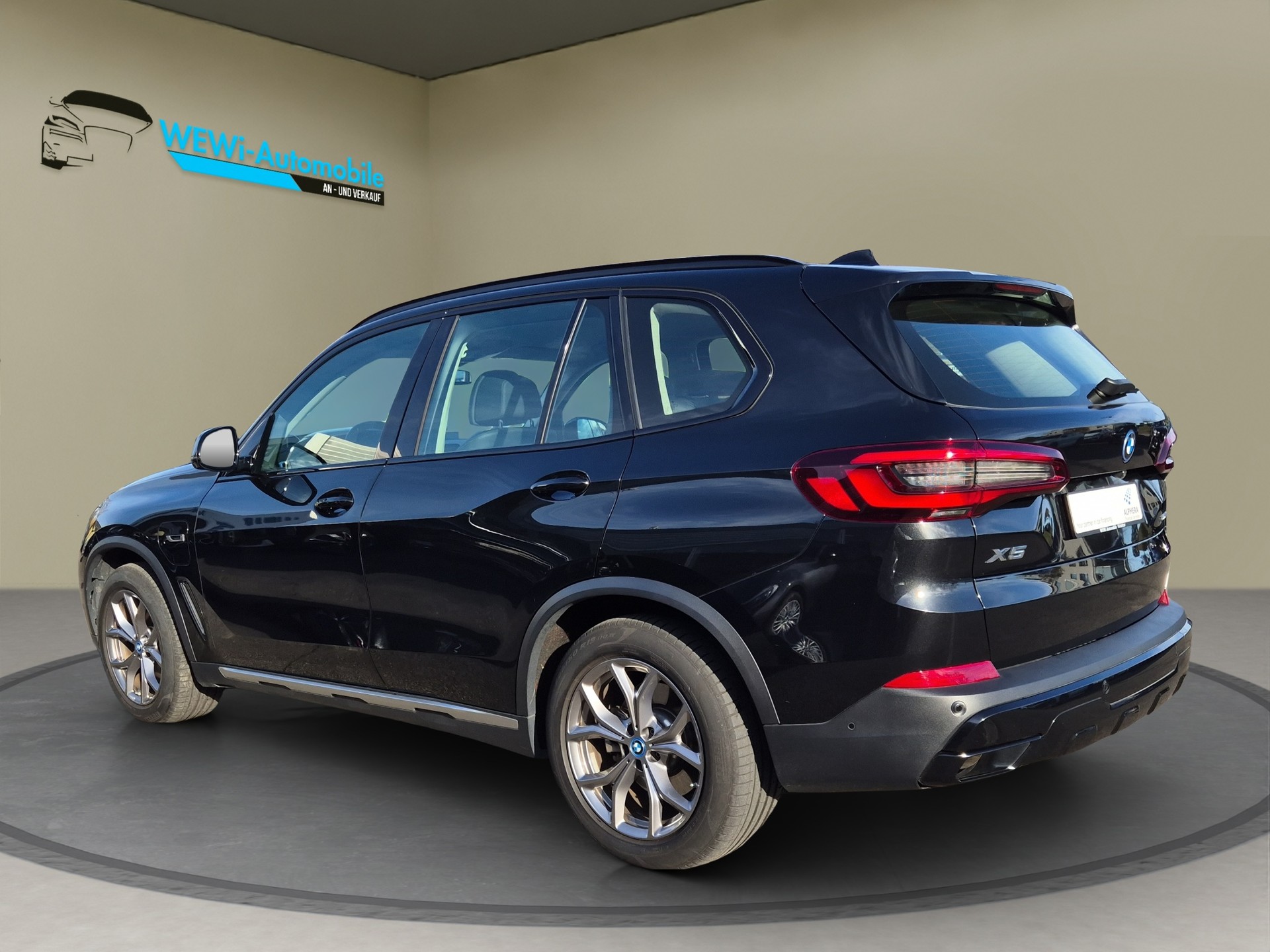 BMW X5 xDrive45e xLine Steptronic-image-2