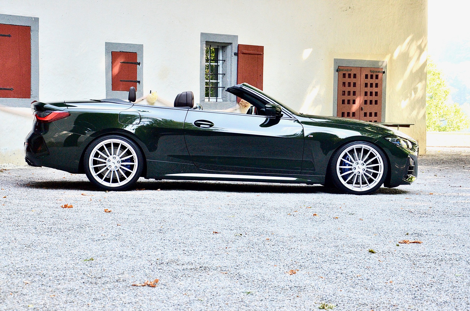 BMW M440i xDrive 48V Cabriolet Steptronic-image-10