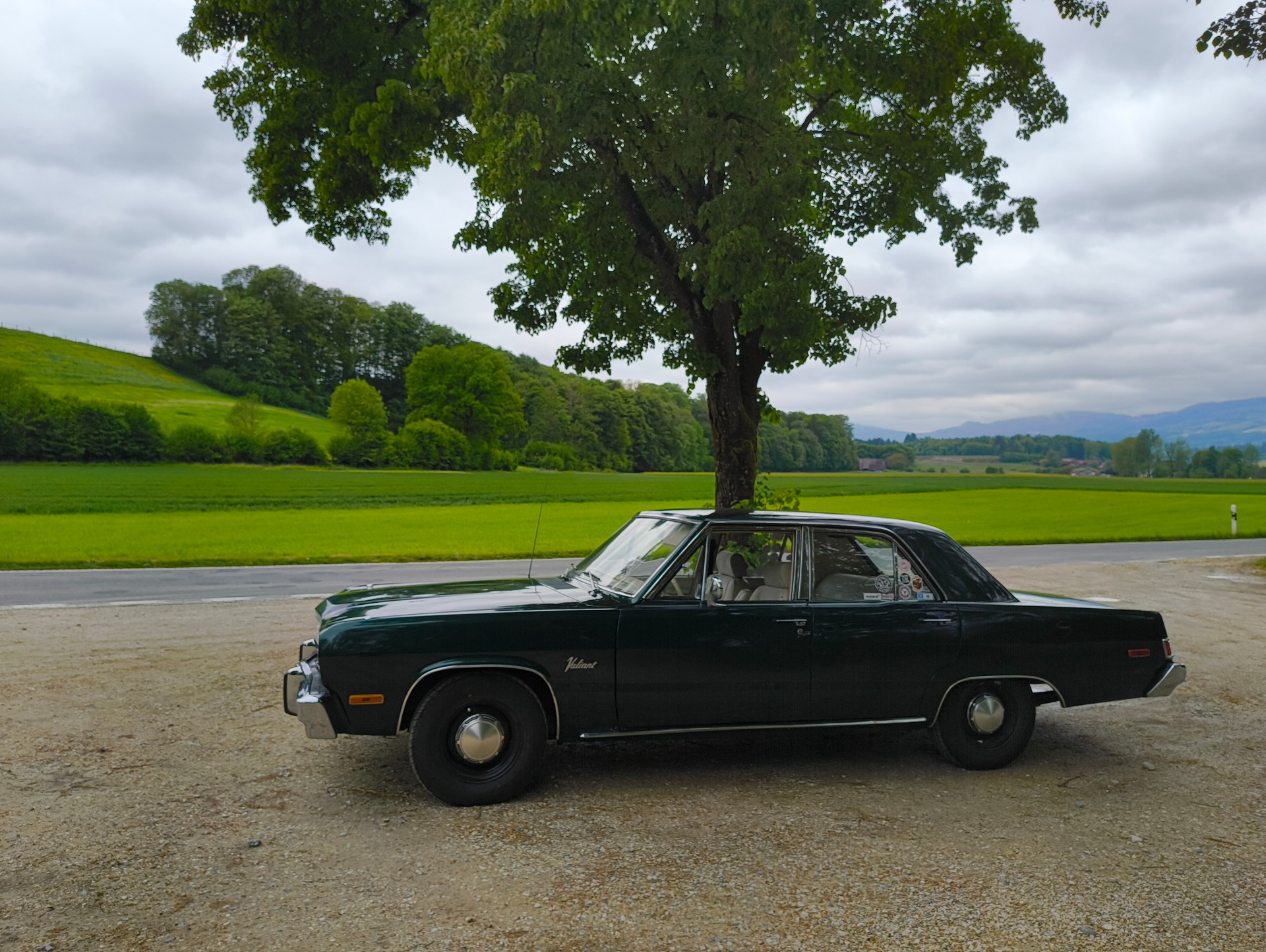 PLYMOUTH VALIANT-image-2