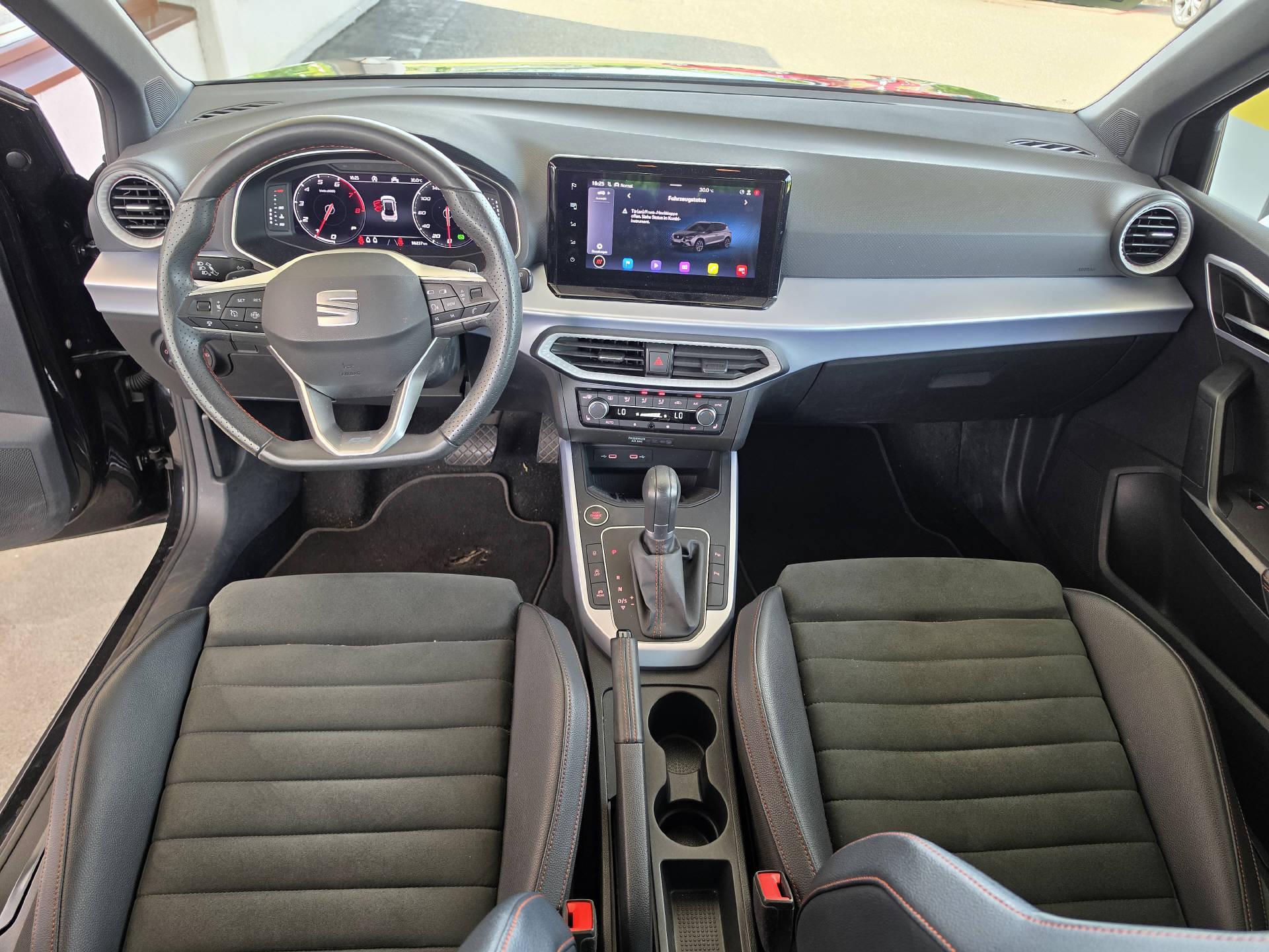 SEAT Arona 1.5 TSI FR DSG-image-13