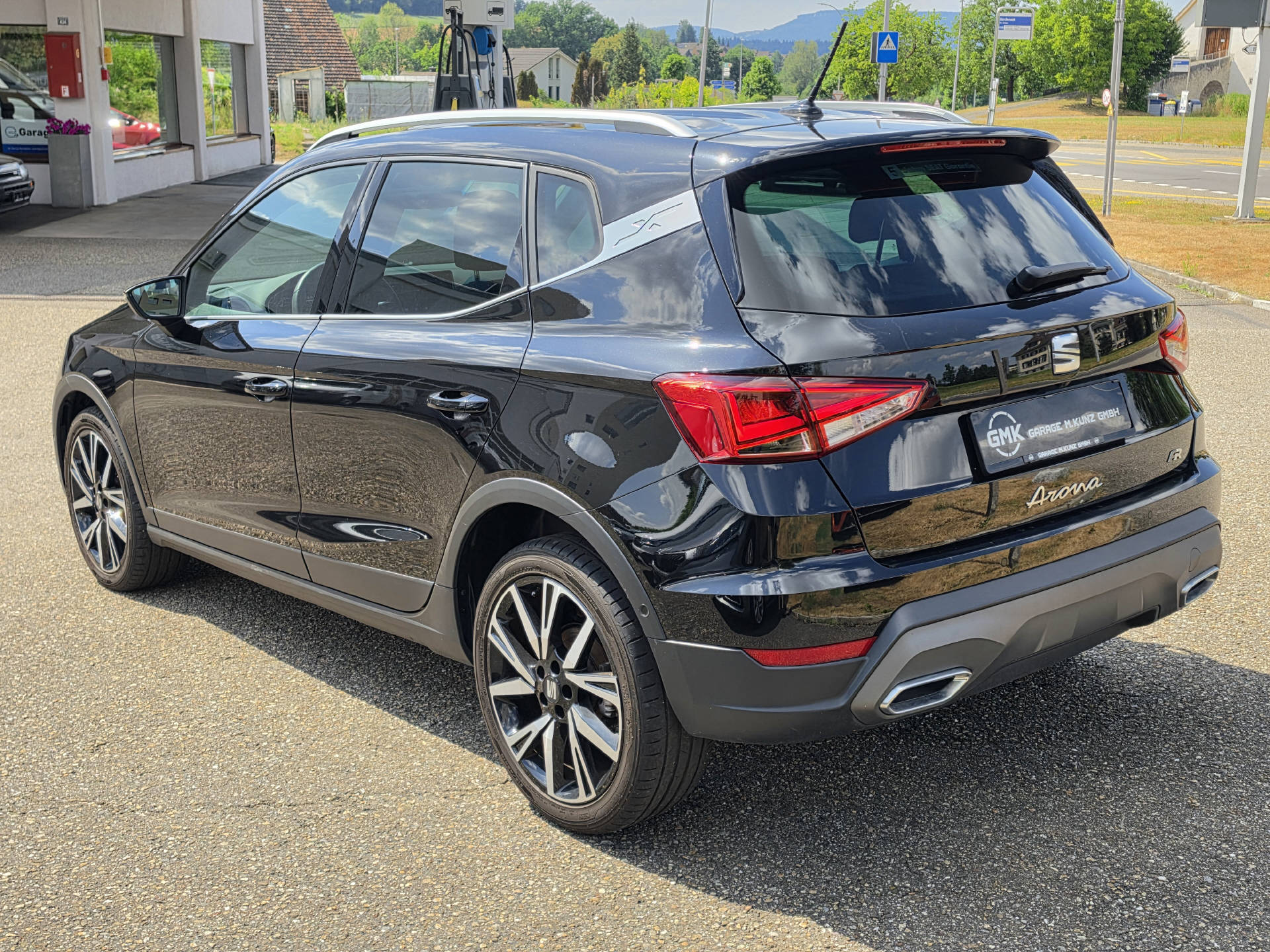 SEAT Arona 1.5 TSI FR DSG-image-2