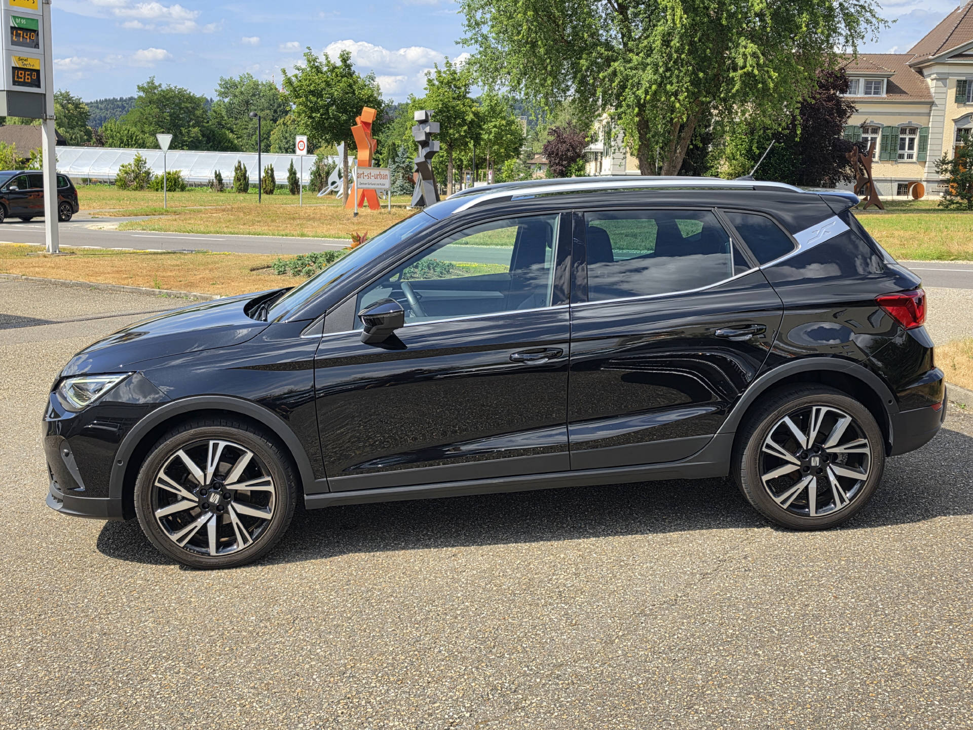 SEAT Arona 1.5 TSI FR DSG-image-1