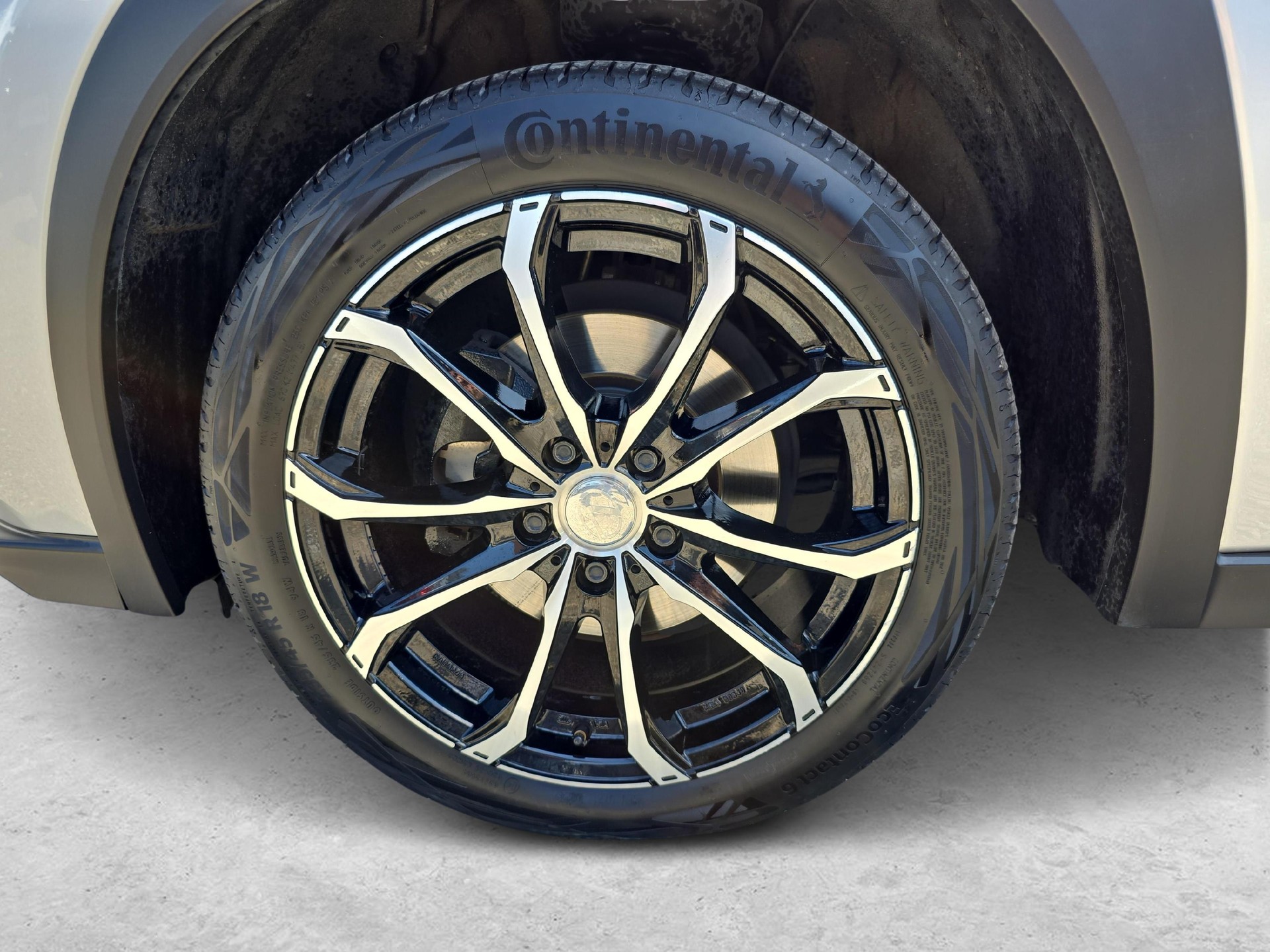 LEXUS UX 250h Comfort / ab 3,99% Leasing bei Abschluss einer Protect Autoversicherung-image-18