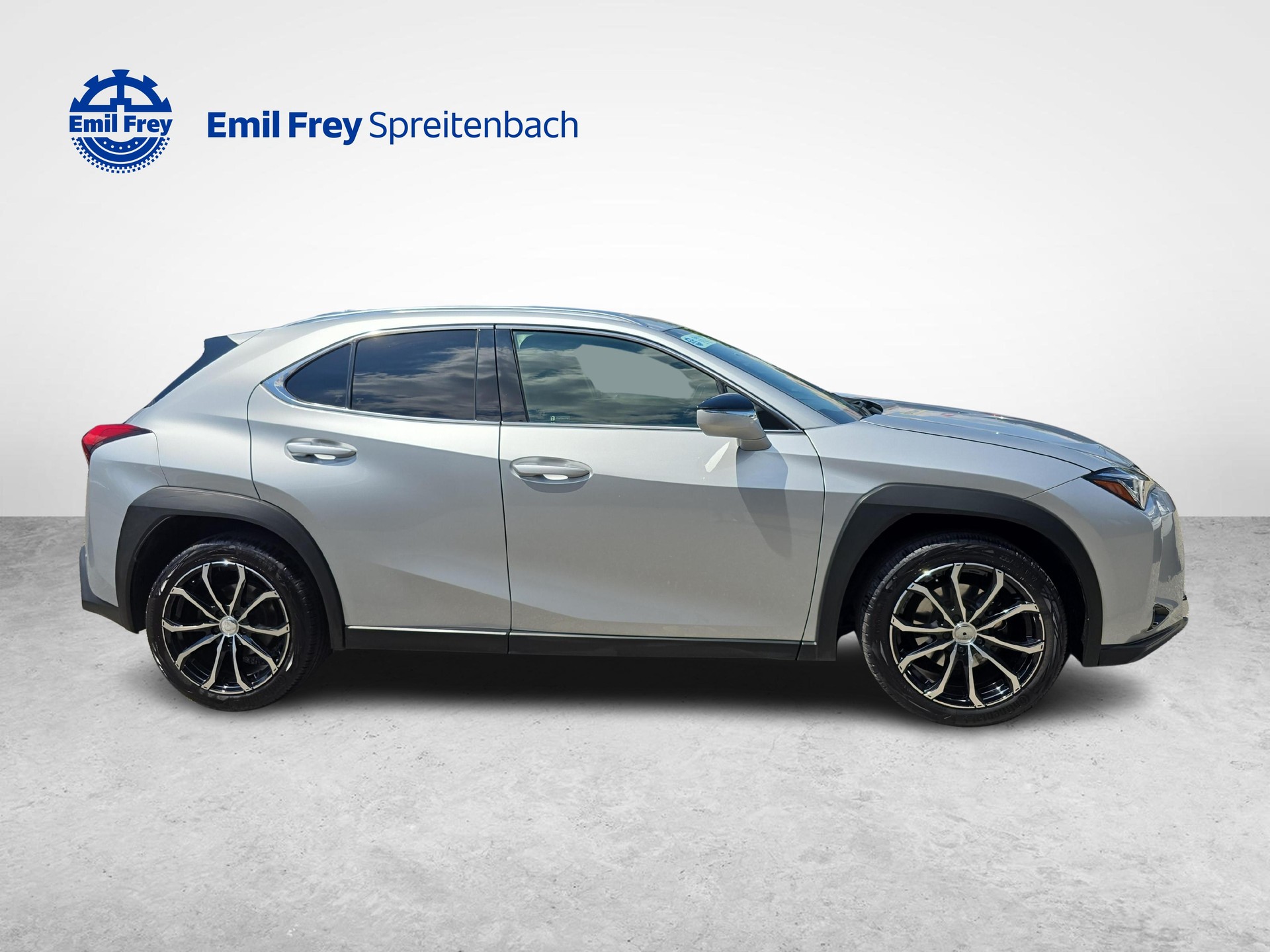 LEXUS UX 250h Comfort / ab 3,99% Leasing bei Abschluss einer Protect Autoversicherung-image-5