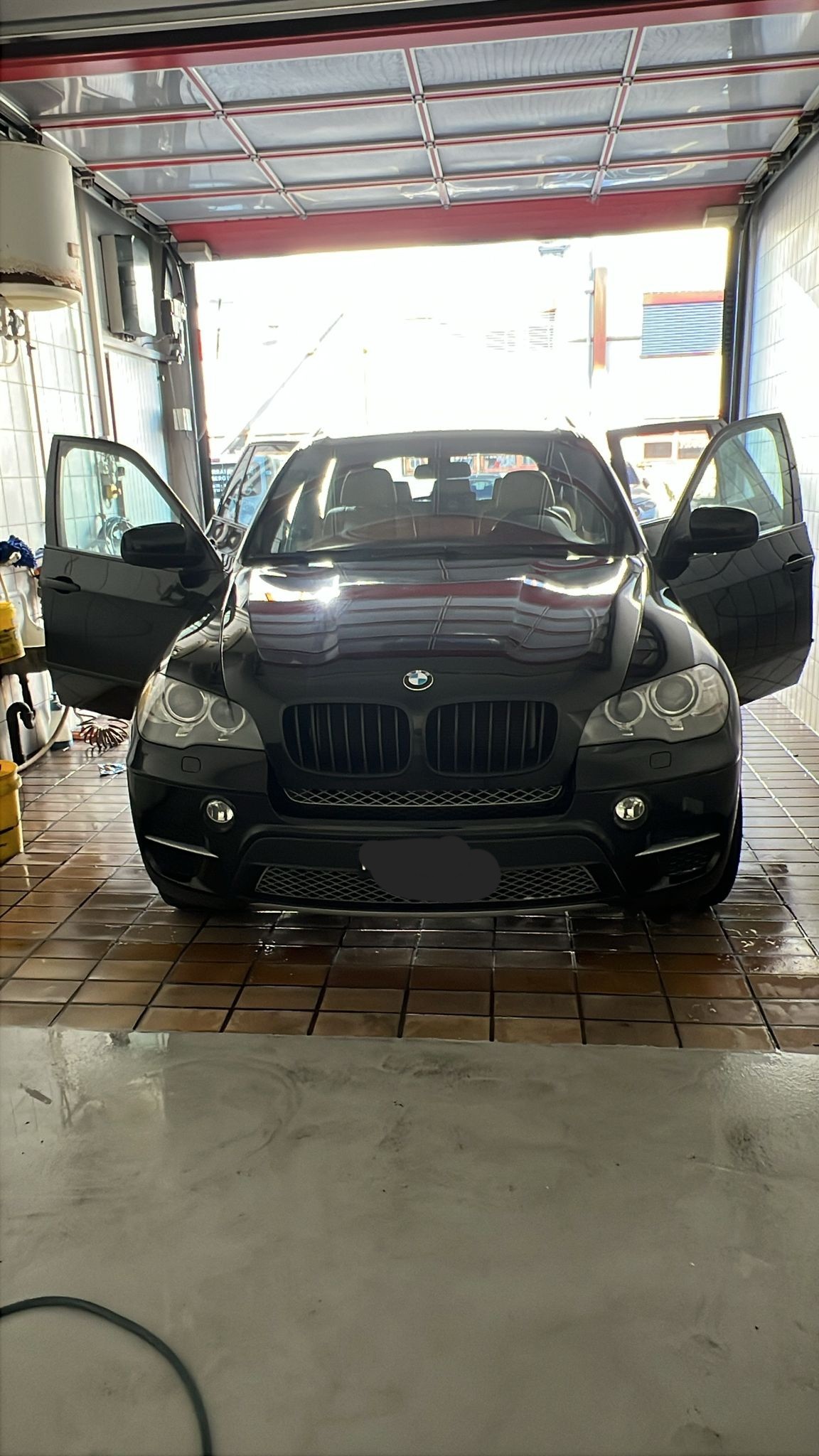 BMW X5-image-0