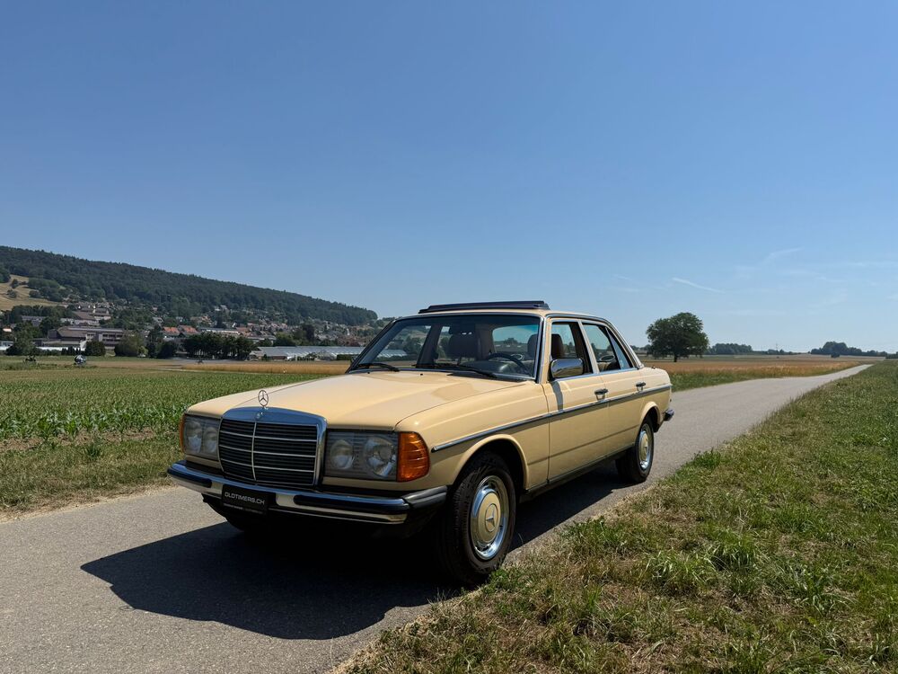 MERCEDES-BENZ 230 E