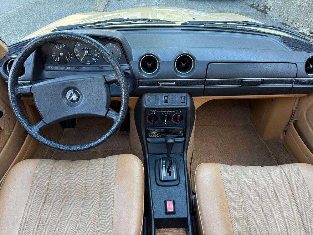 MERCEDES-BENZ 230 E-image-9