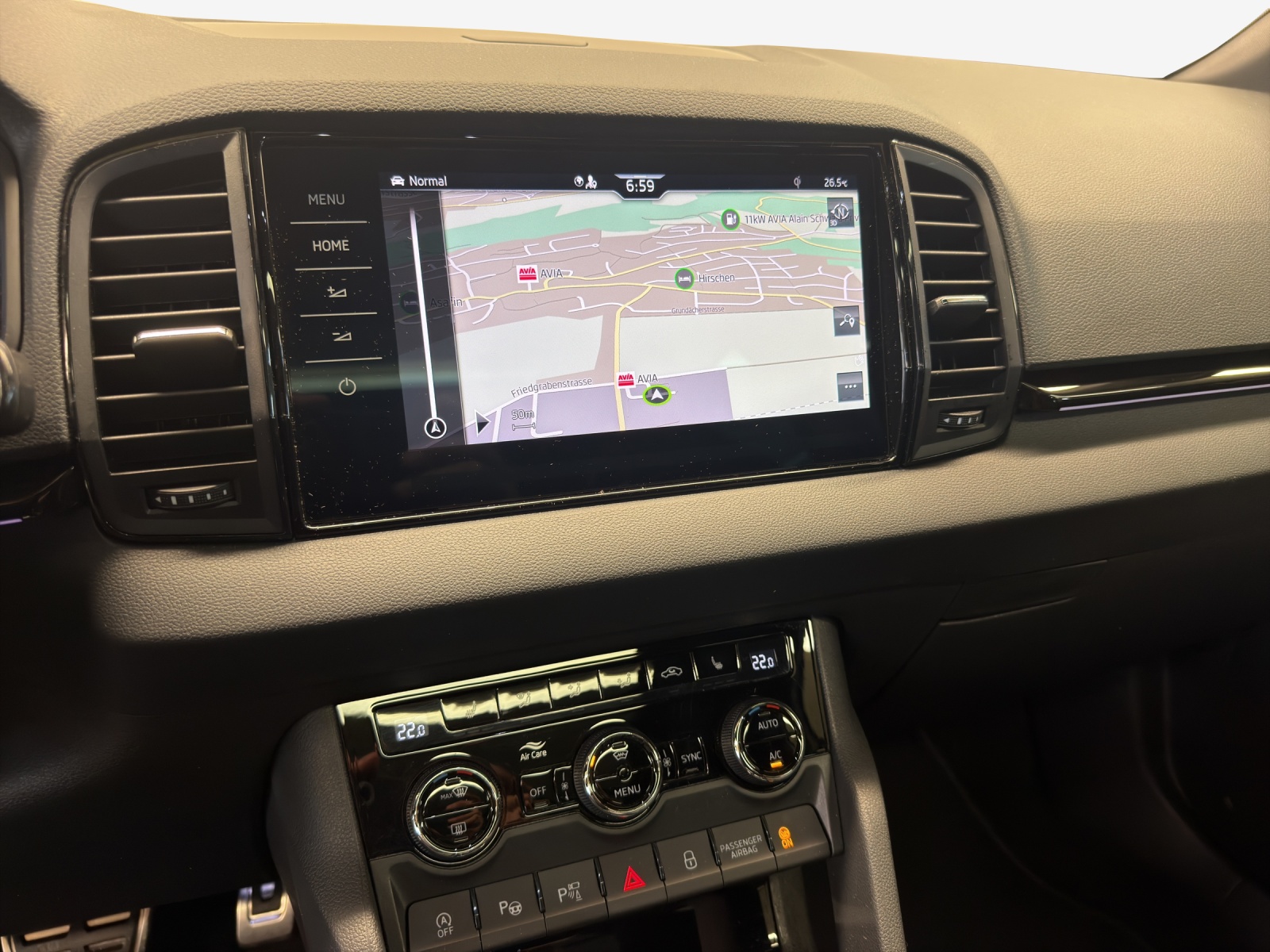 SKODA Karoq 2.0 TDI CR Sport Line 4x4 DSG-image-10
