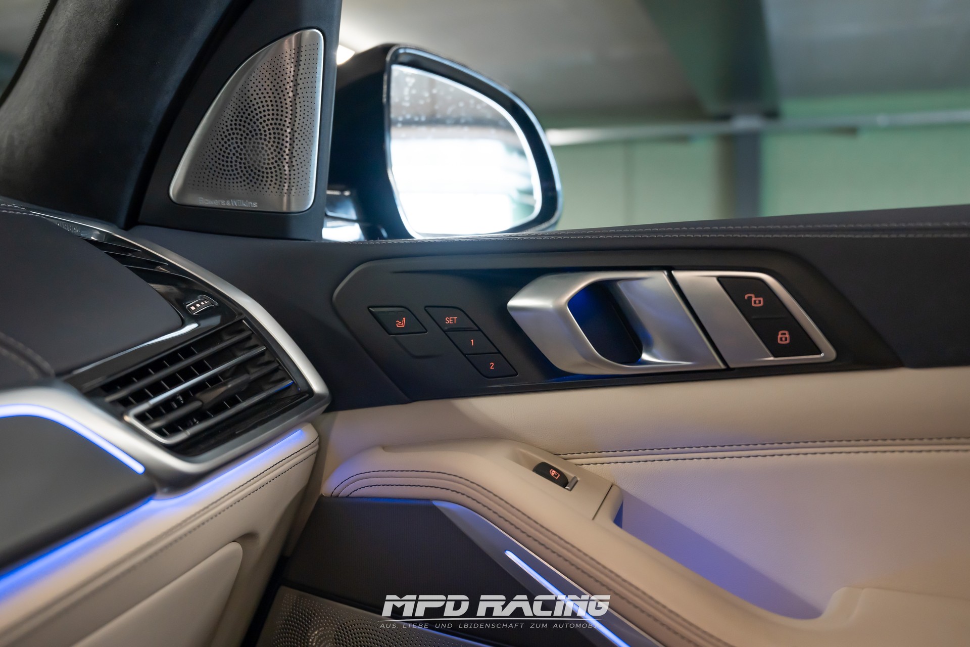 BMW X5 xDrive M50d Steptronic-image-35