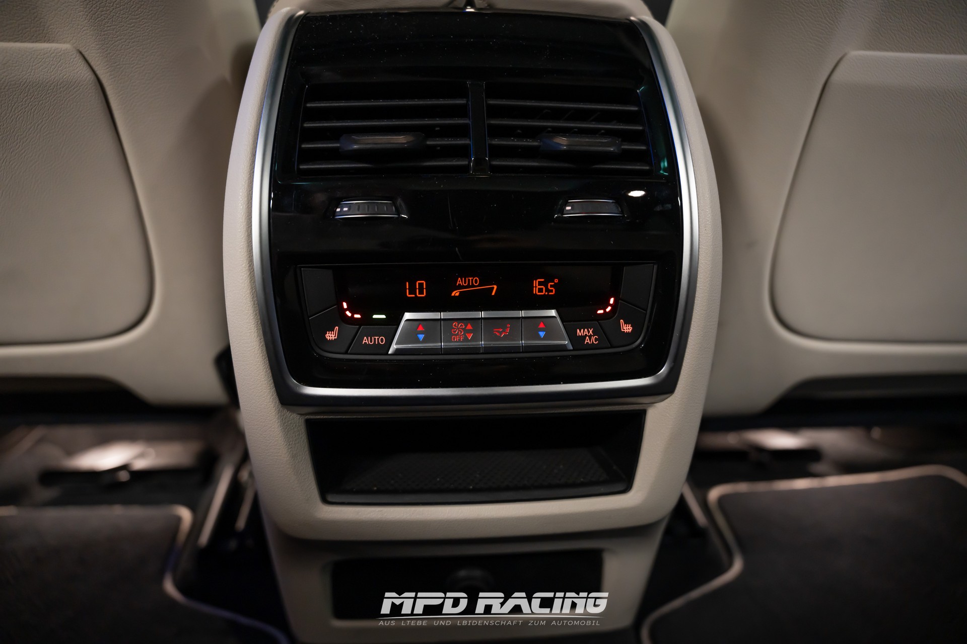 BMW X5 xDrive M50d Steptronic-image-40