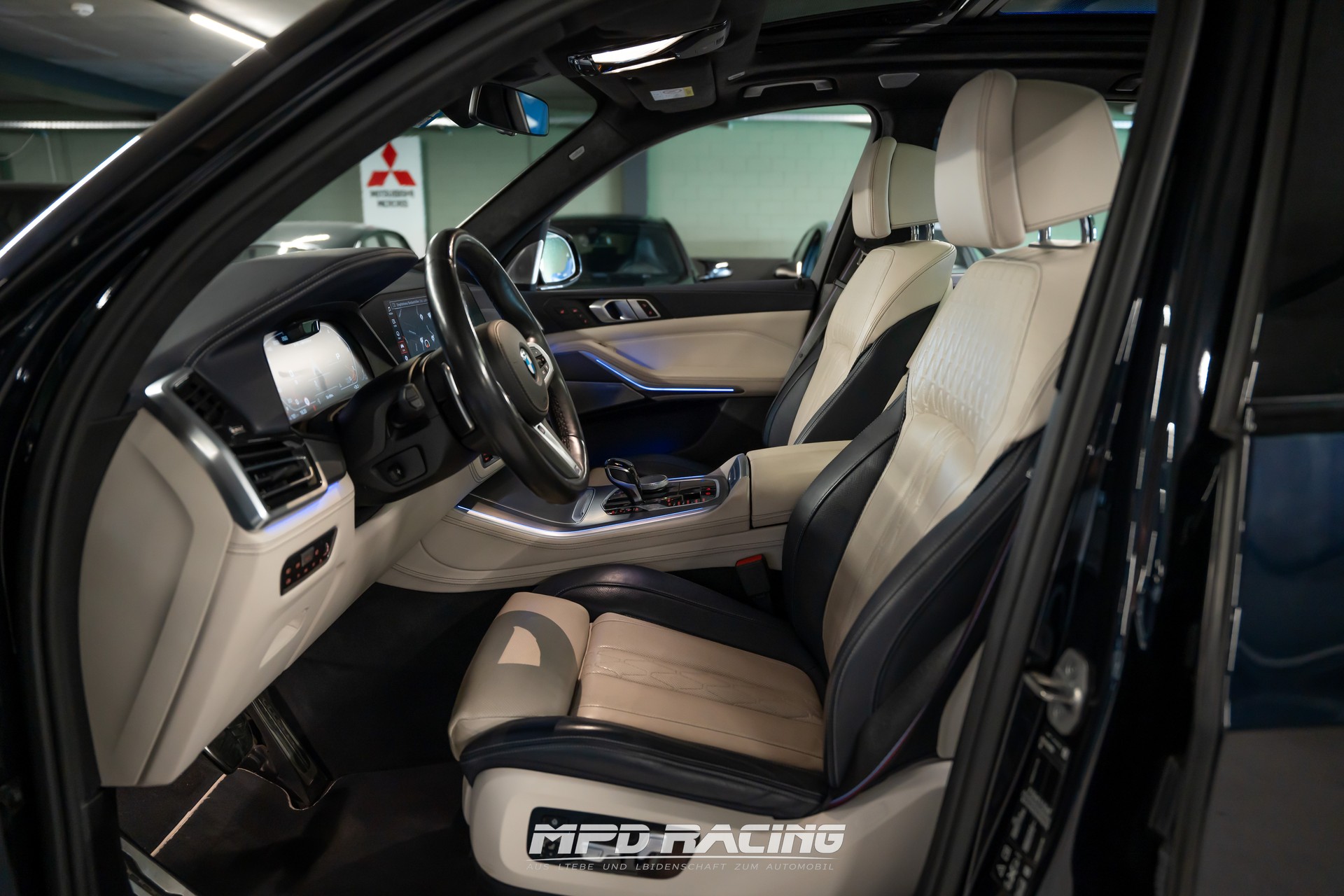 BMW X5 xDrive M50d Steptronic-image-17