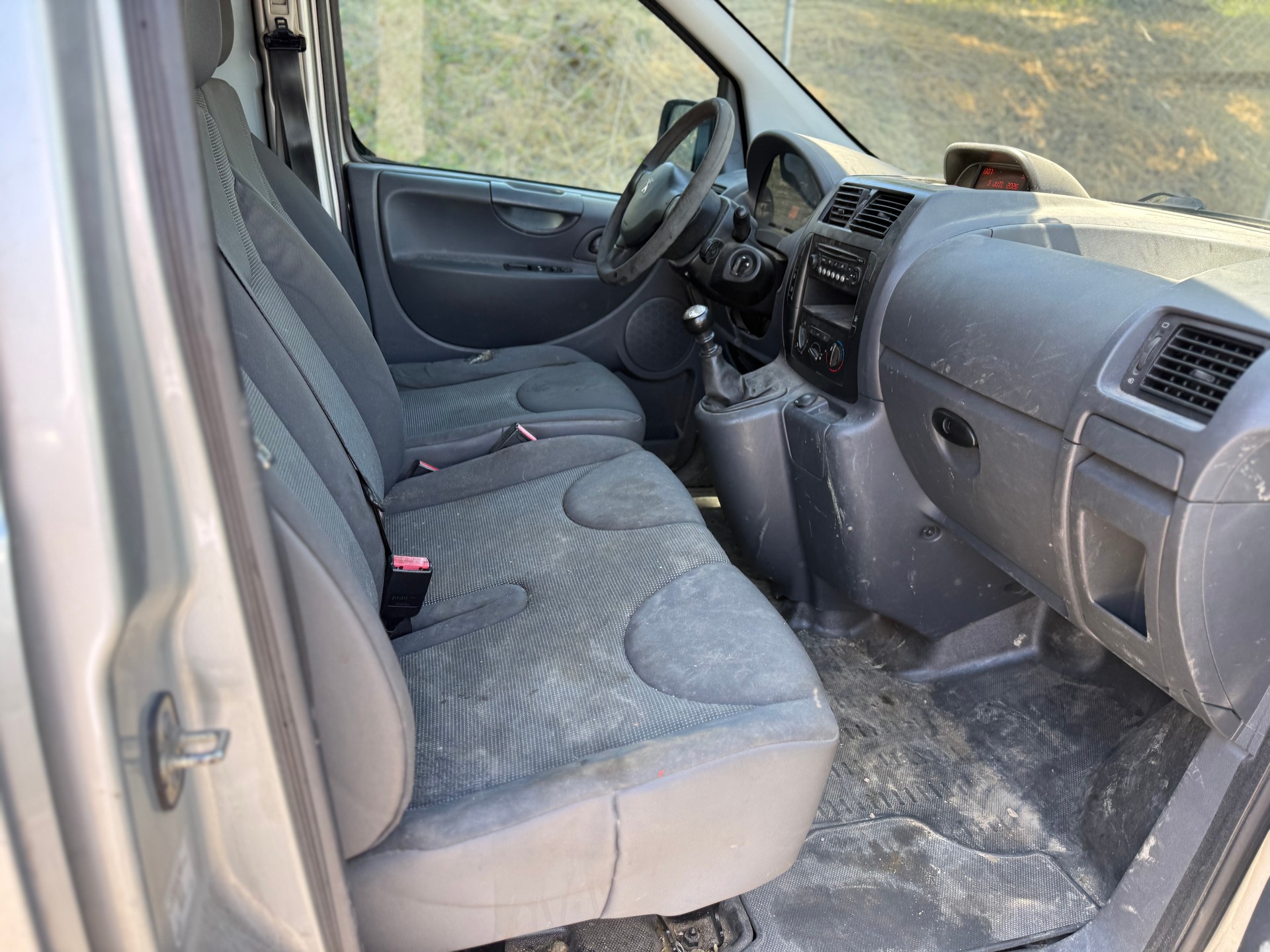 PEUGEOT Expert 2.0 HDi 229 L2H1-image-5