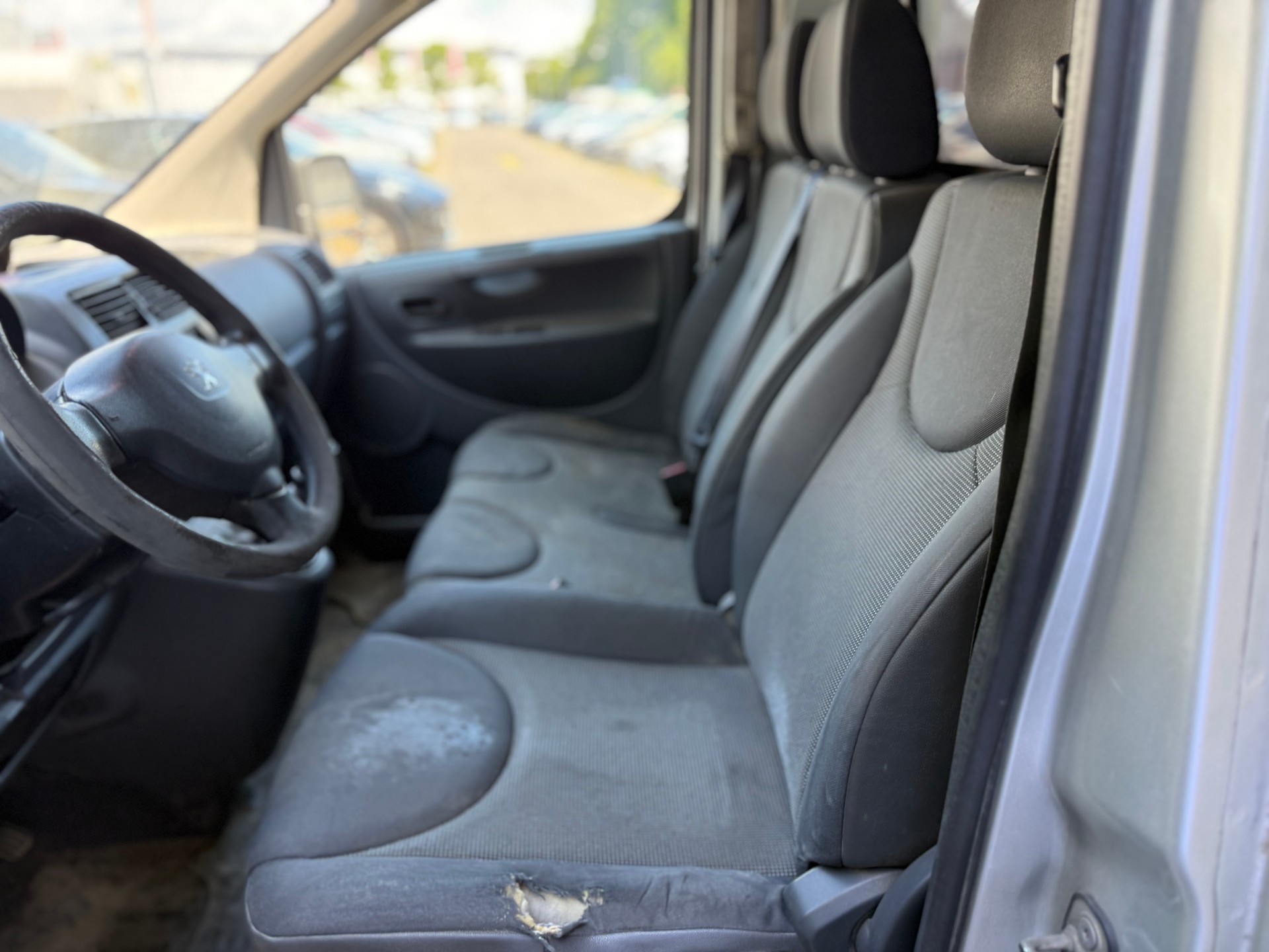 PEUGEOT Expert 2.0 HDi 229 L2H1-image-7