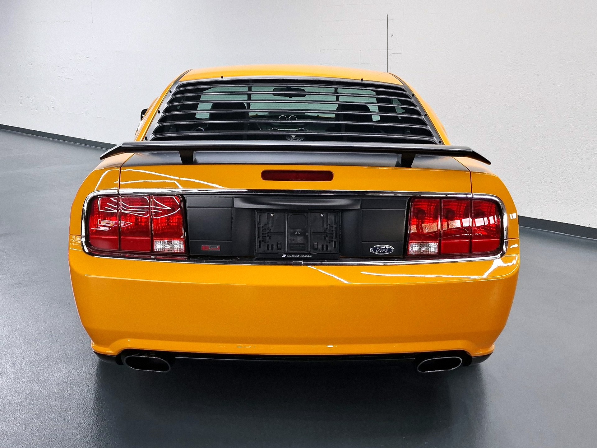 FORD Mustang Saleen Parnelli Jones 155 of 500-image-7