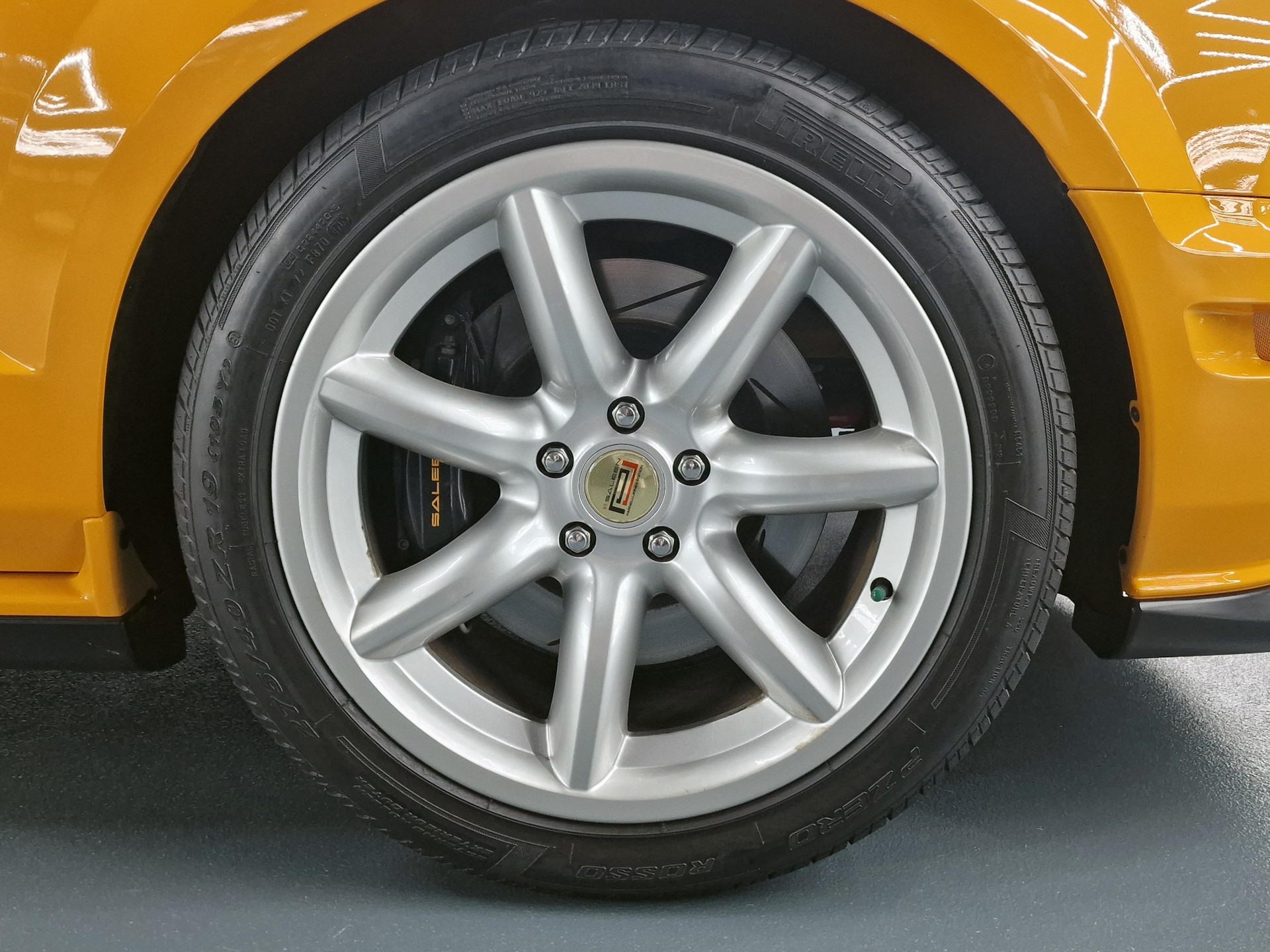 FORD Mustang Saleen Parnelli Jones 155 of 500-image-8