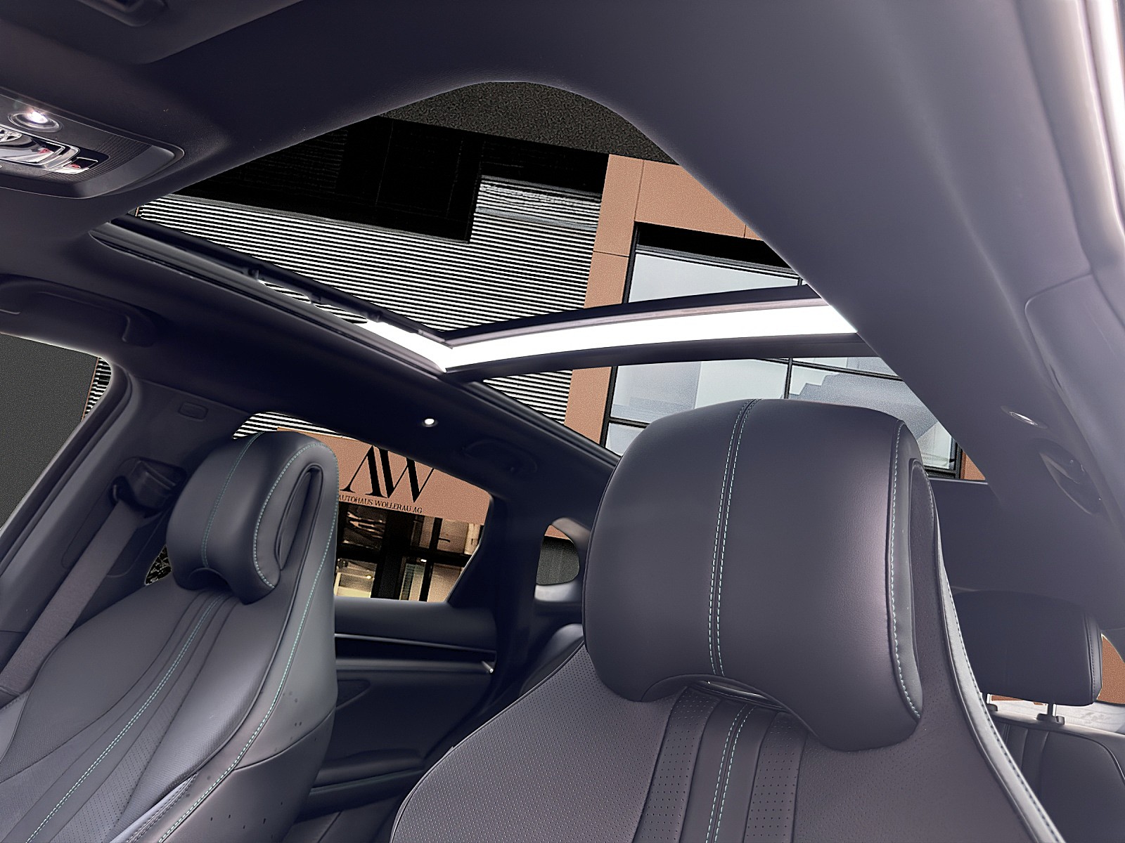 BYD Seal U DM-i Design AWD / Voll Ausstattung-image-12