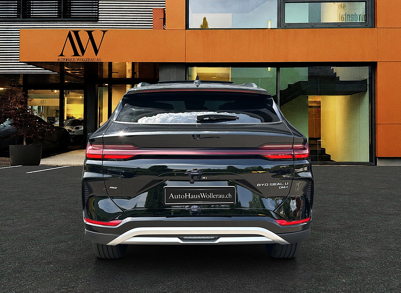 BYD Seal U DM-i Design AWD / Voll Ausstattung-image-4