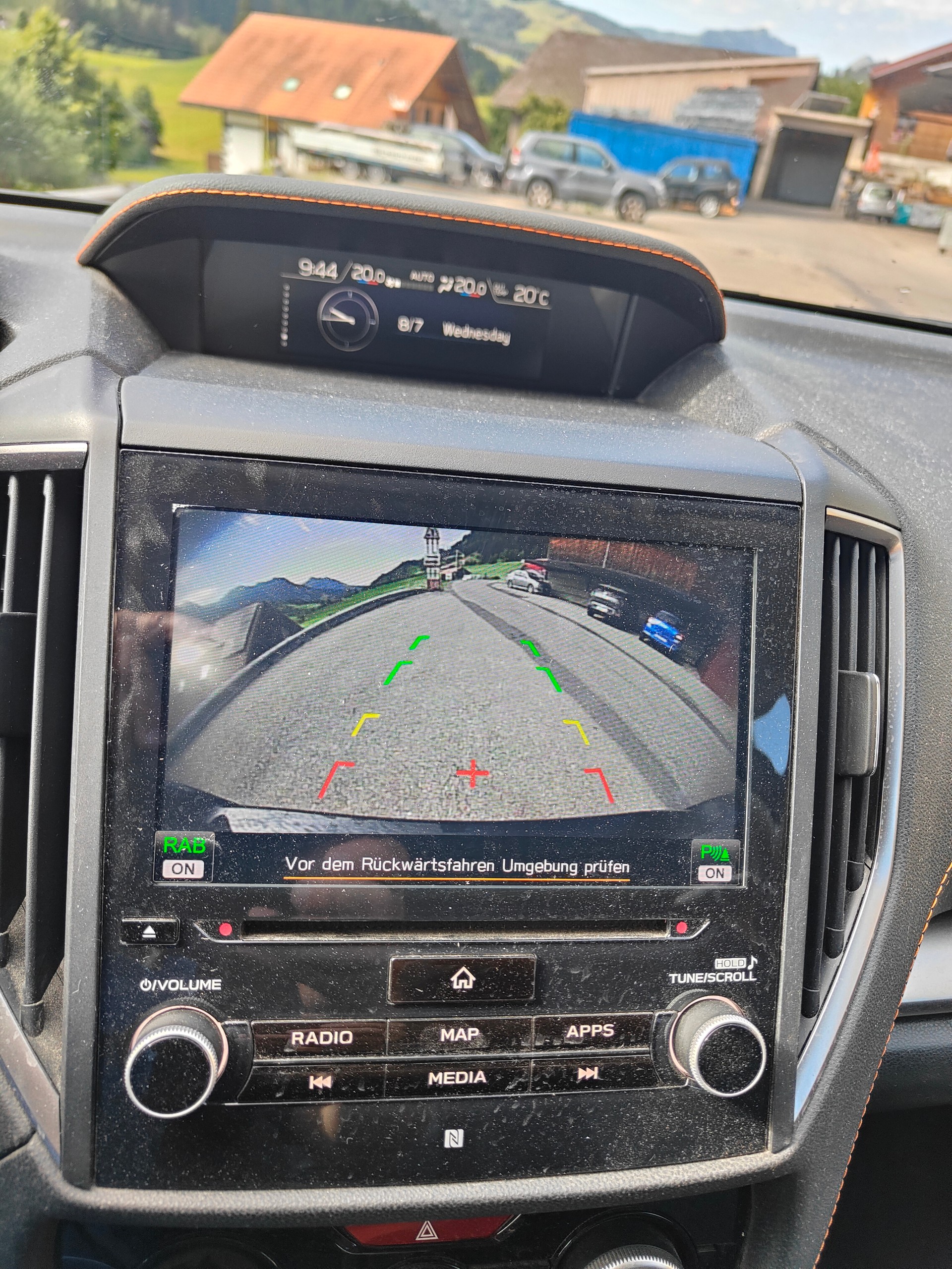 SUBARU XV 2.0 e-Boxer Swiss Plus AWD Lineartronic-image-11