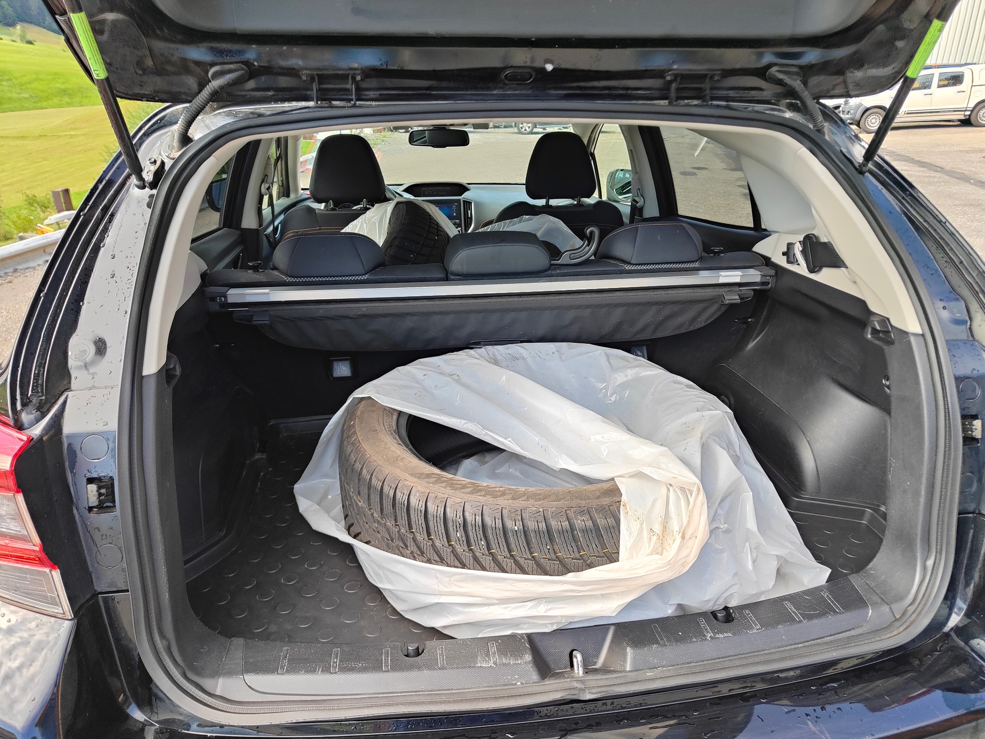 SUBARU XV 2.0 e-Boxer Swiss Plus AWD Lineartronic-image-5