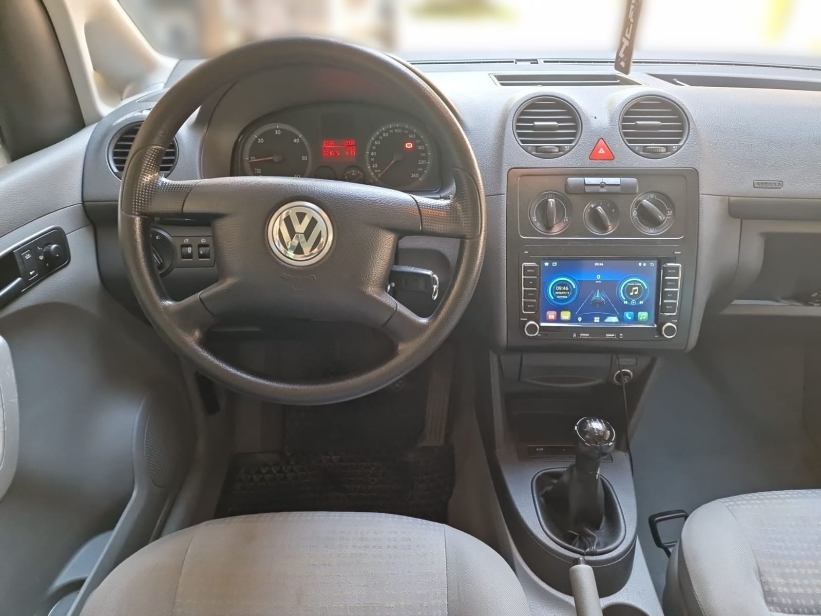 VW Caddy 1.9TDI PD-image-8