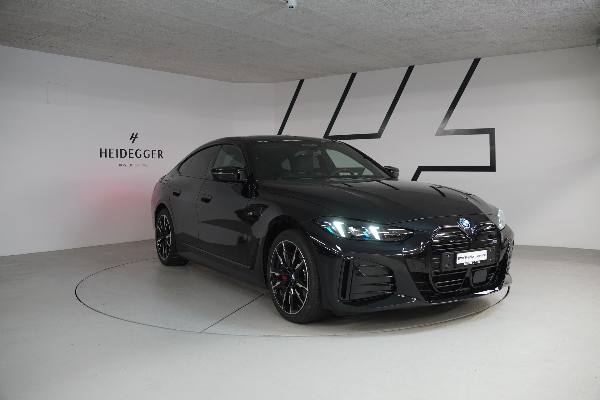 BMW i4 M60 M Sport Pro-image-2