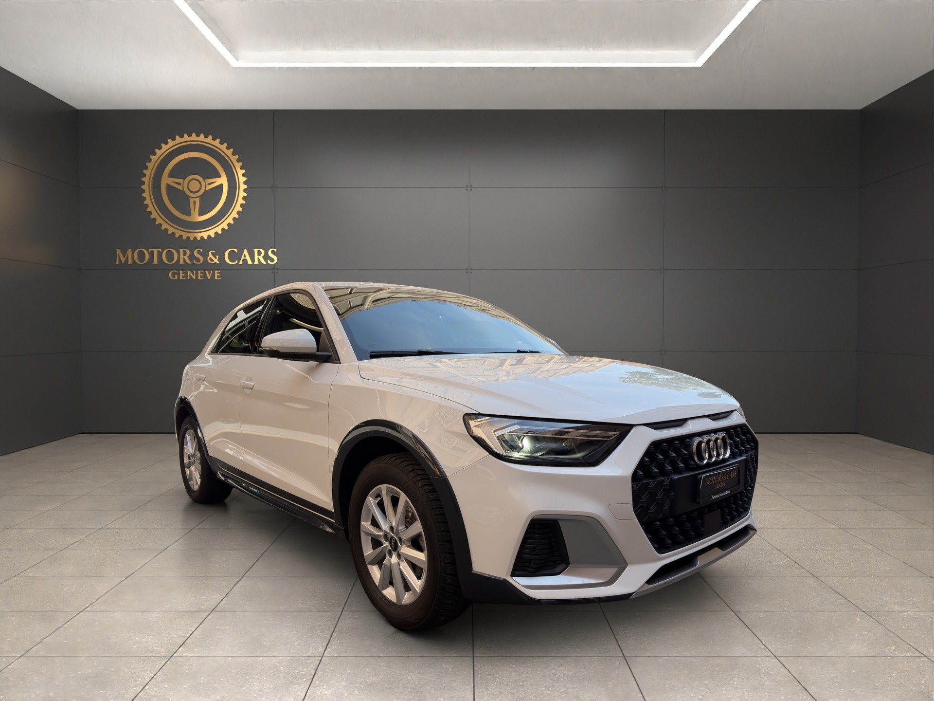 AUDI A1 allstreet 30 TFSI Attraction S-tronic-image-1