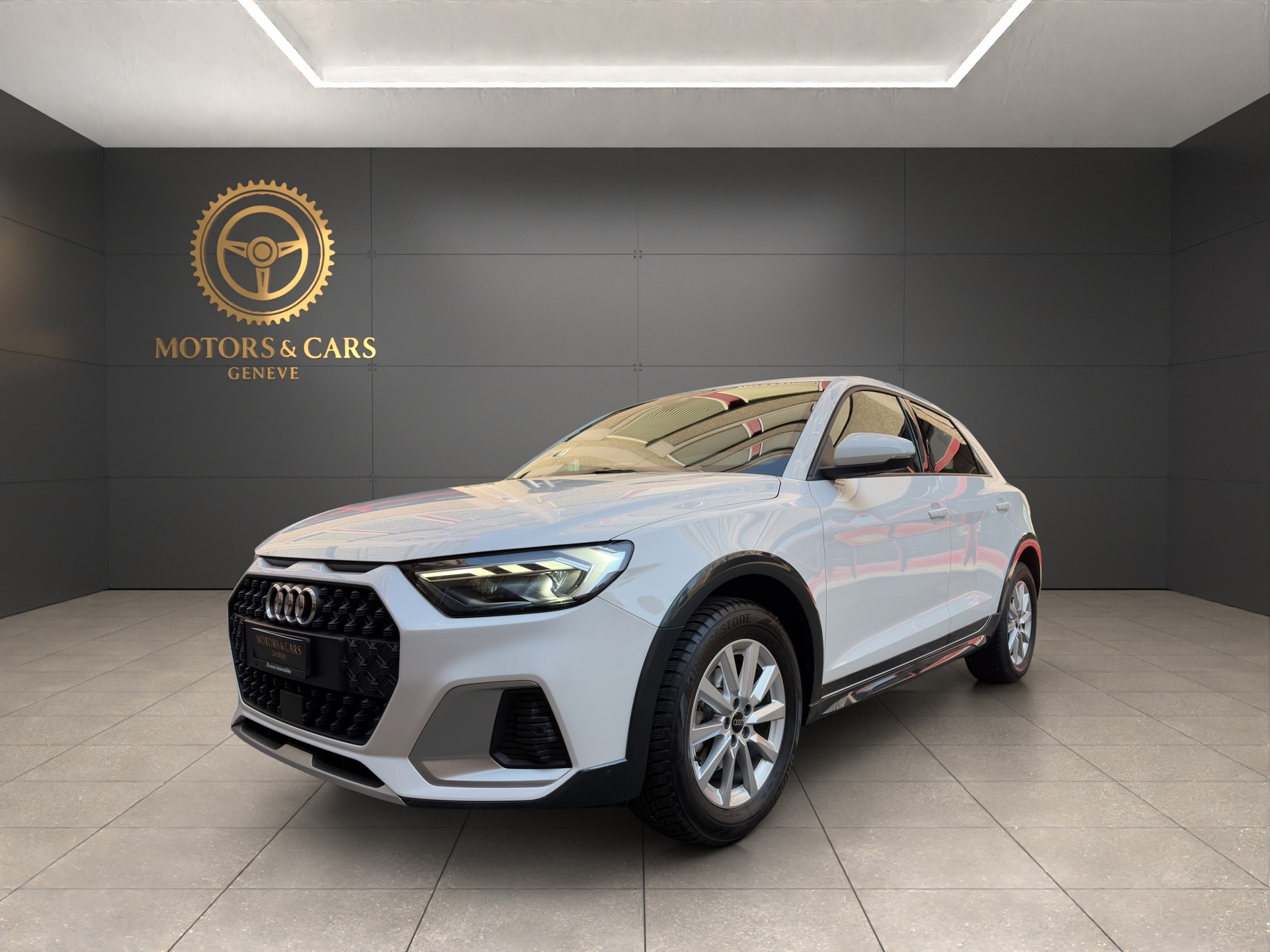 AUDI A1 allstreet 30 TFSI Attraction S-tronic-image-0
